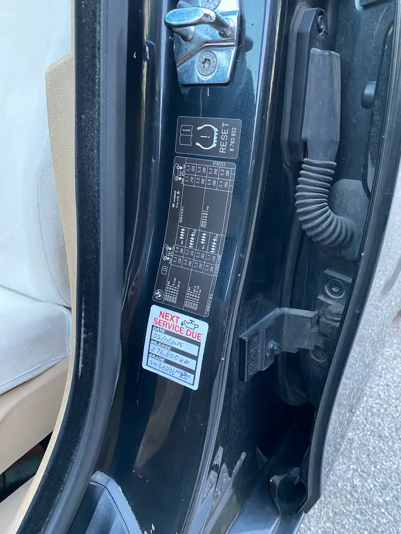 BMW 530 Serie 5 E60 2003 Berlina530d Futura c/pelle 231cv Nero - 2