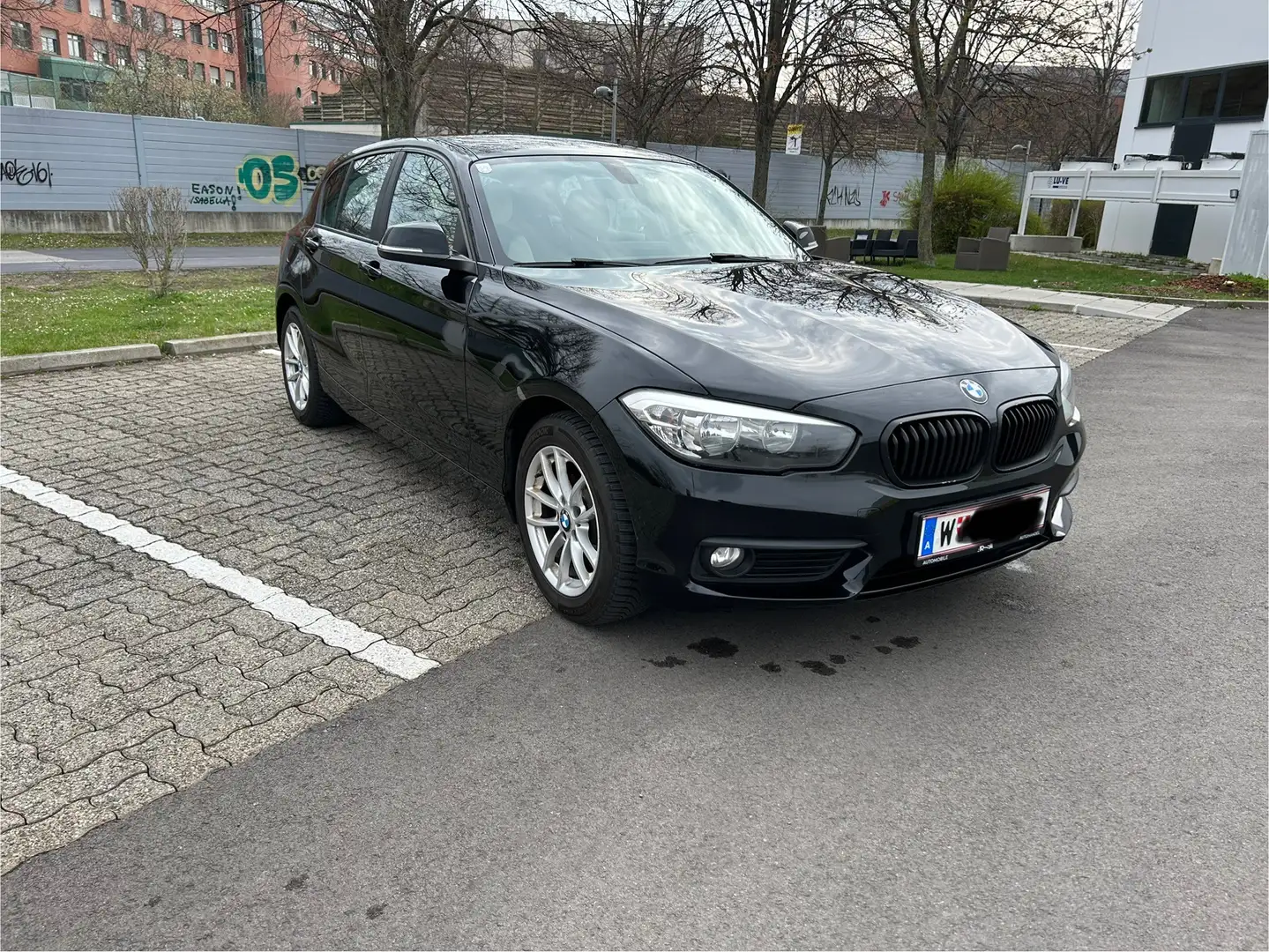 BMW 114 114d *FACELIEFT*Pi 07/26* Schwarz - 1