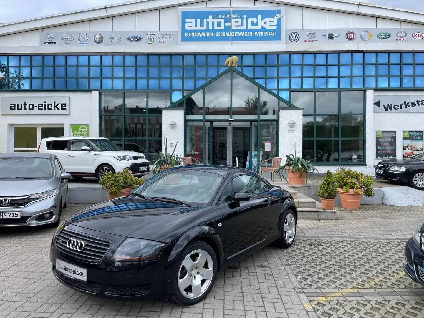 Audi TT Coupe 1.8 Turbo 20V quattro Schwarz - 1