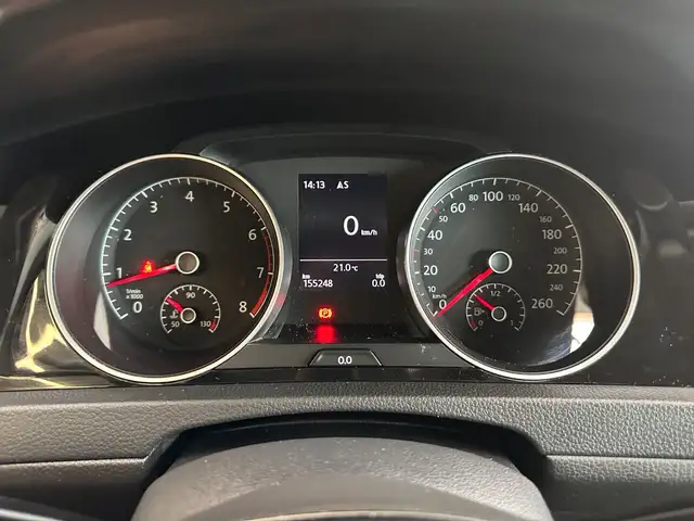 Volkswagen Golf view 13