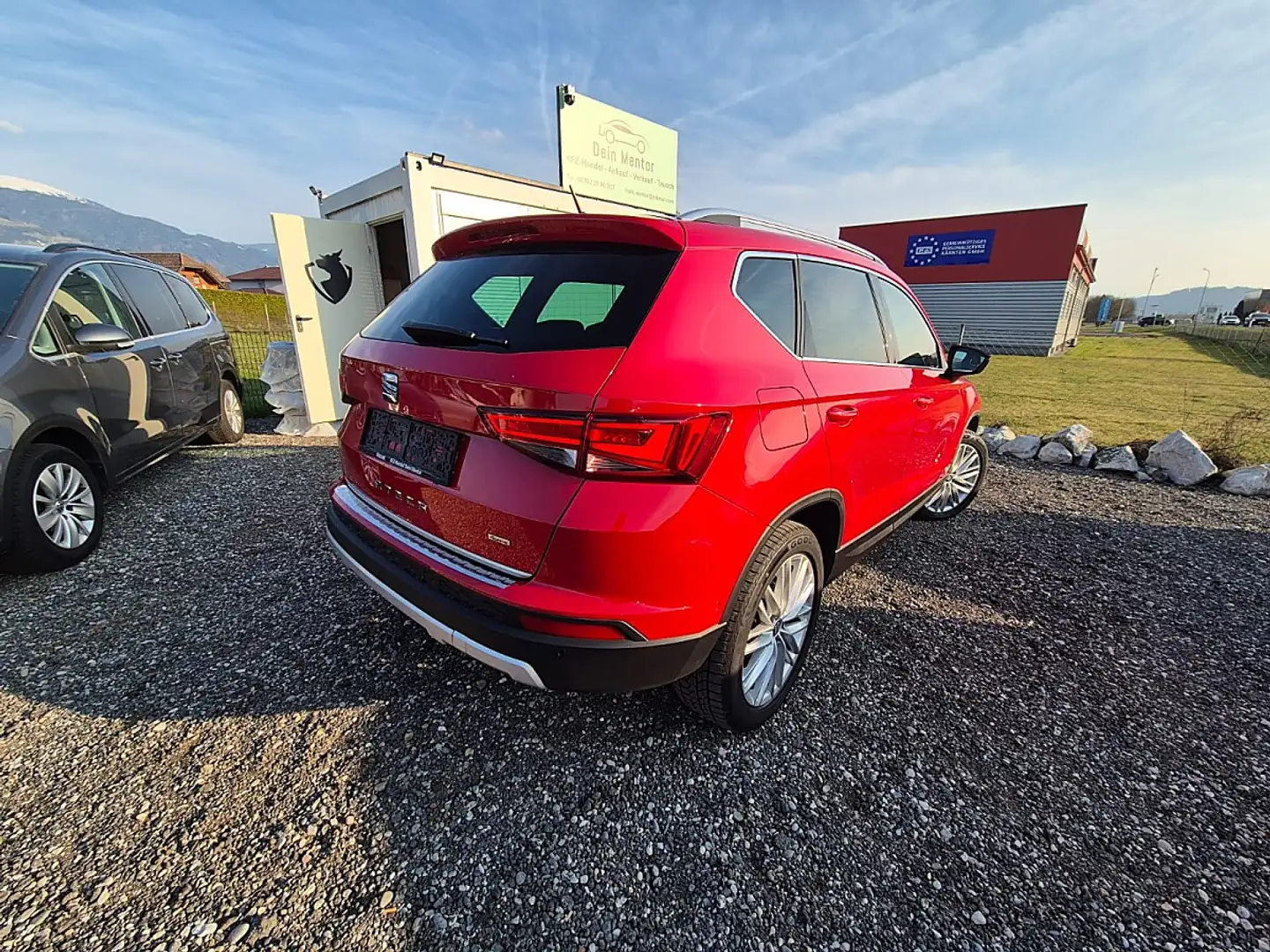 SEAT Ateca 2,0 Xcellence 4WD TSI DSG Rot - 2