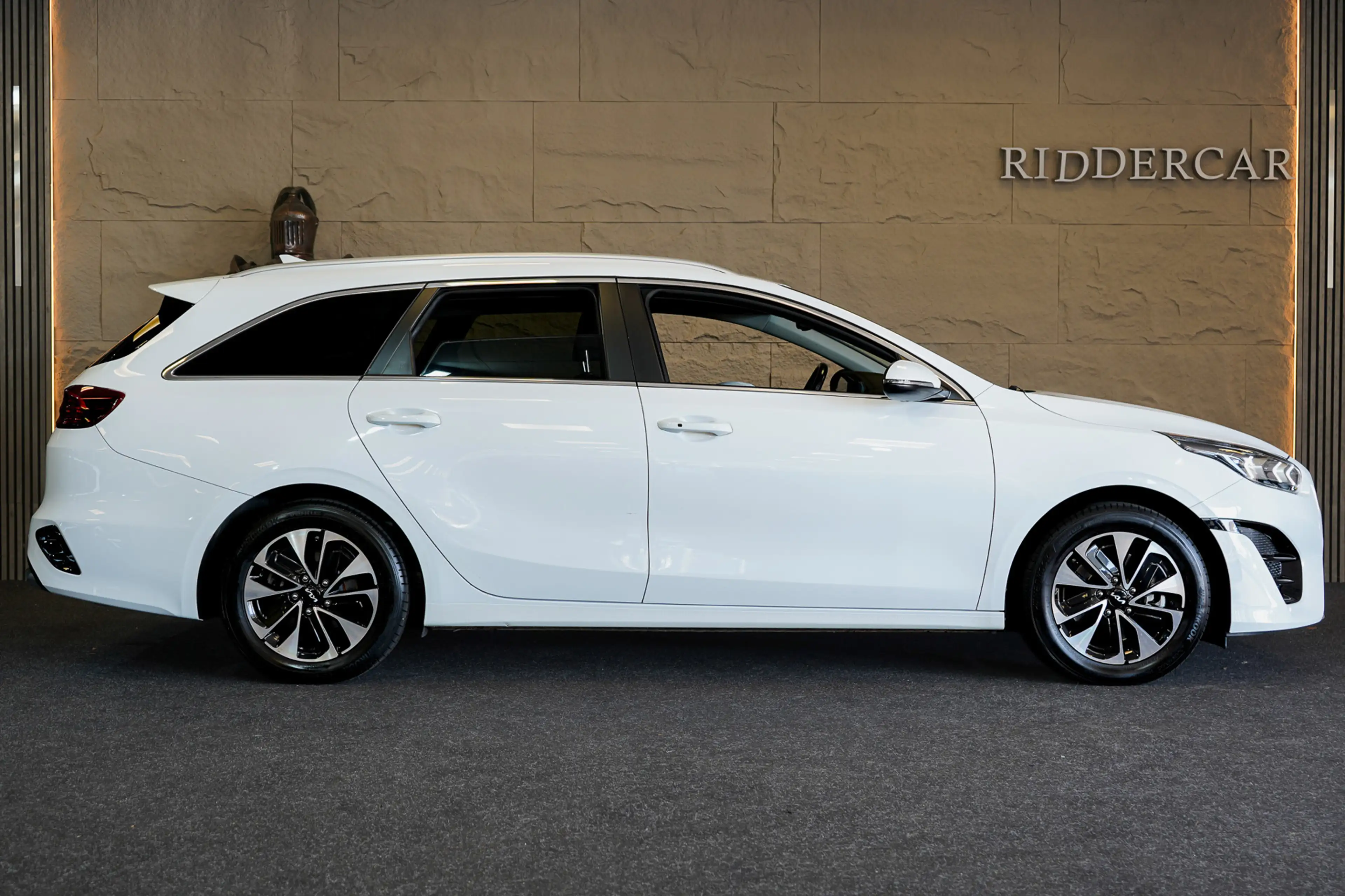 Kia Ceed SW / cee'd SW Sportswagon 1.6 GDI PHEV DynamicPlusLine|GARANTIE| — photo 4