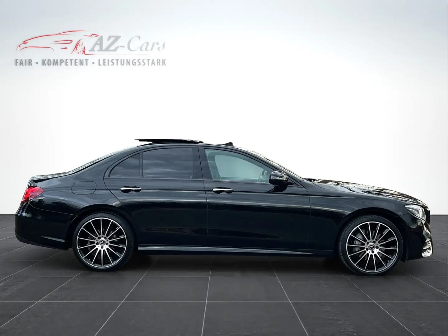 Mercedes-Benz E 200 AMG+NIGHT+WIDESCREEN+PANO+HUD+BURM.+DISTR. Schwarz - 1