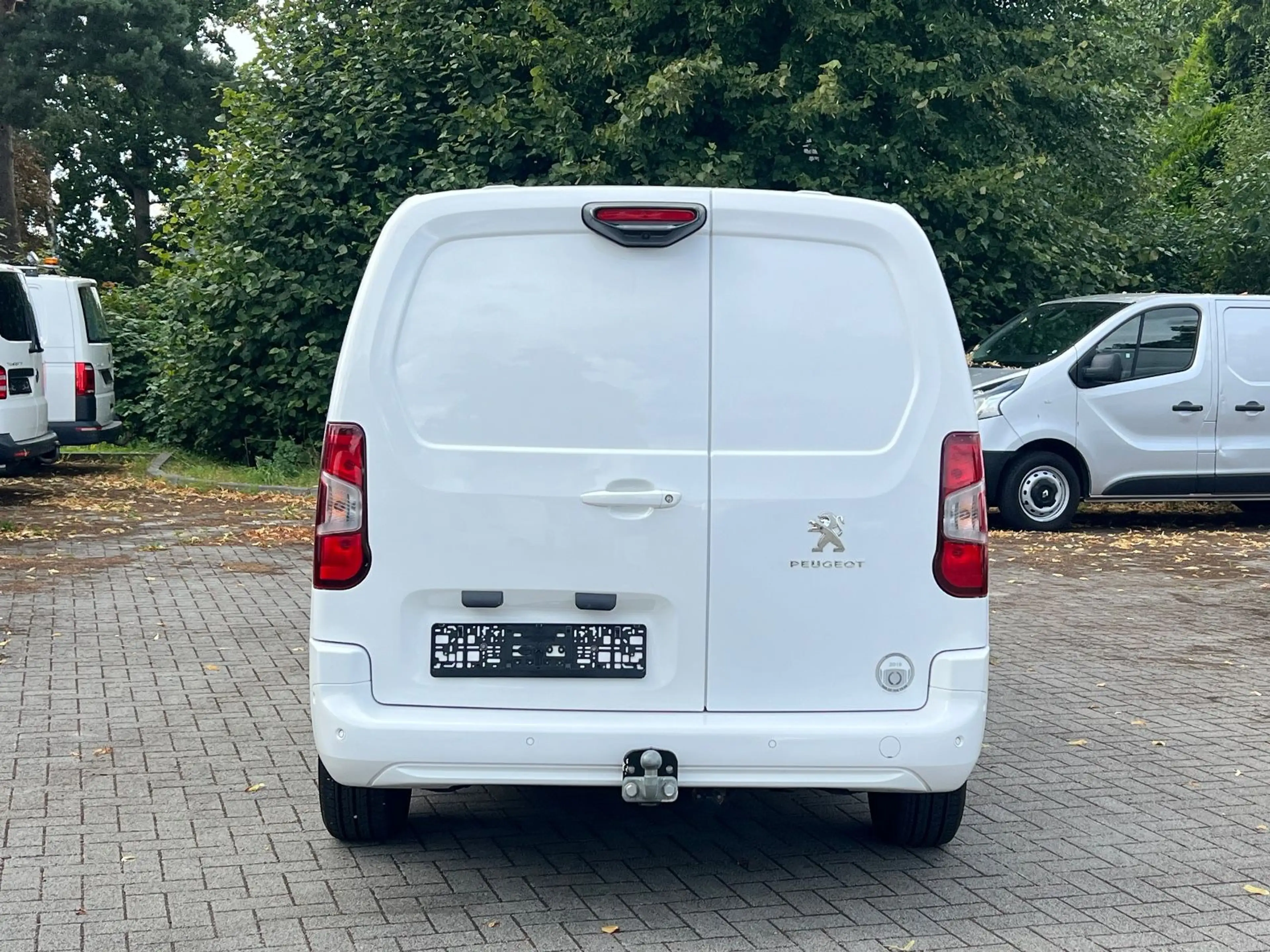 Peugeot Partner PARTNER ASPHALT L2 AUTOMATIK/AHK/STANDHZ/KAMERA — photo 6