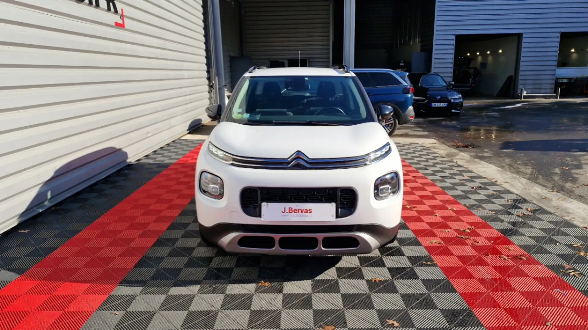 Citroen C3 Aircross bluehdi 100 ss bvm6 feel business Blanc - 2