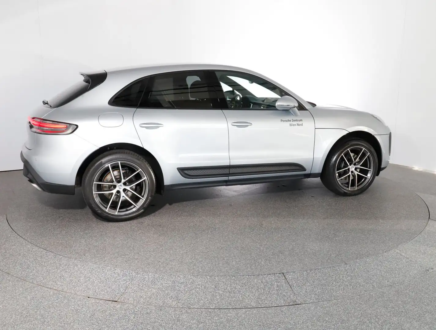 Porsche Macan Grau - 2