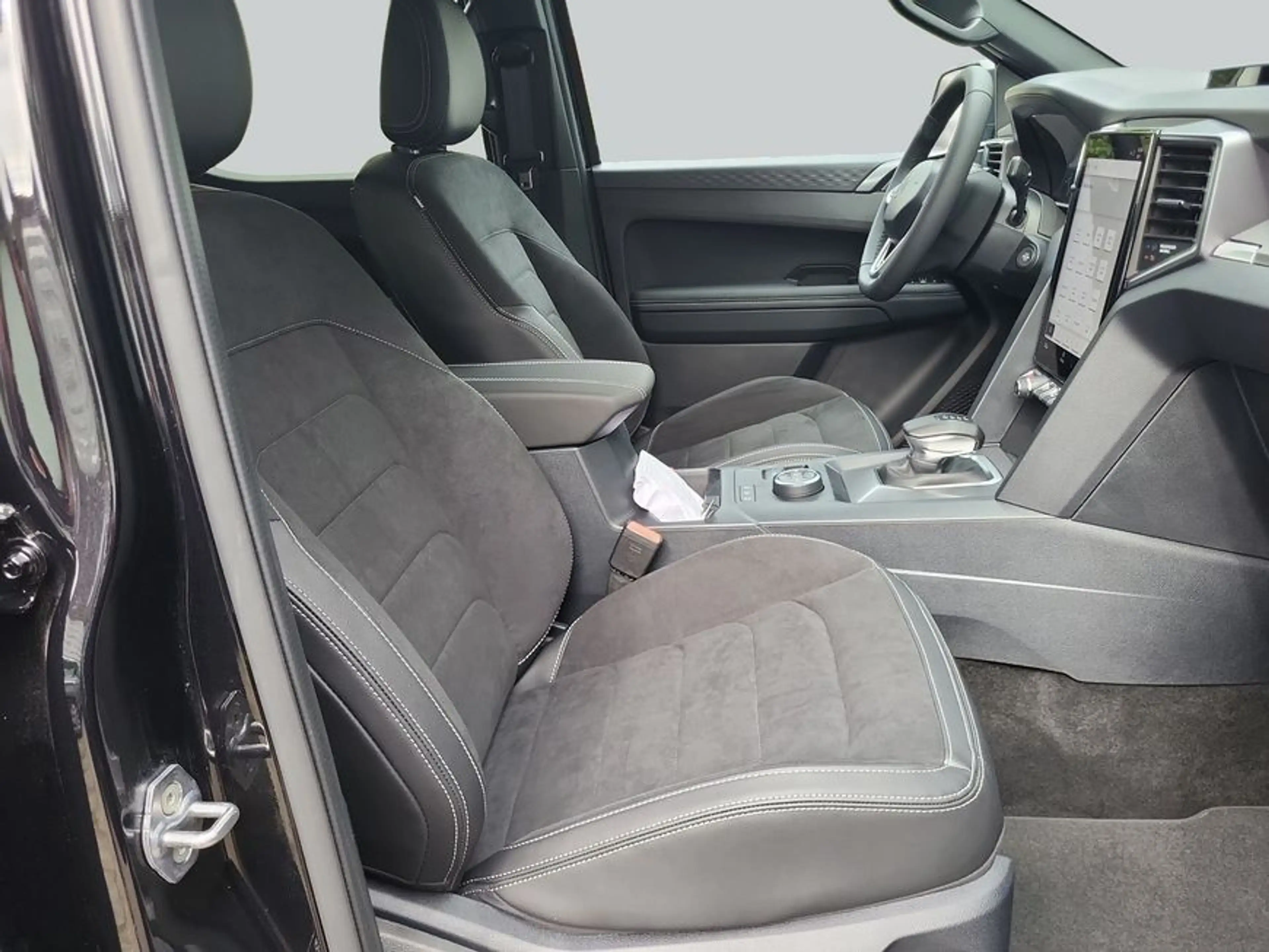 Volkswagen Amarok Dark Label Motor: 3.0 TDI 177 kW Getriebe: — photo 12