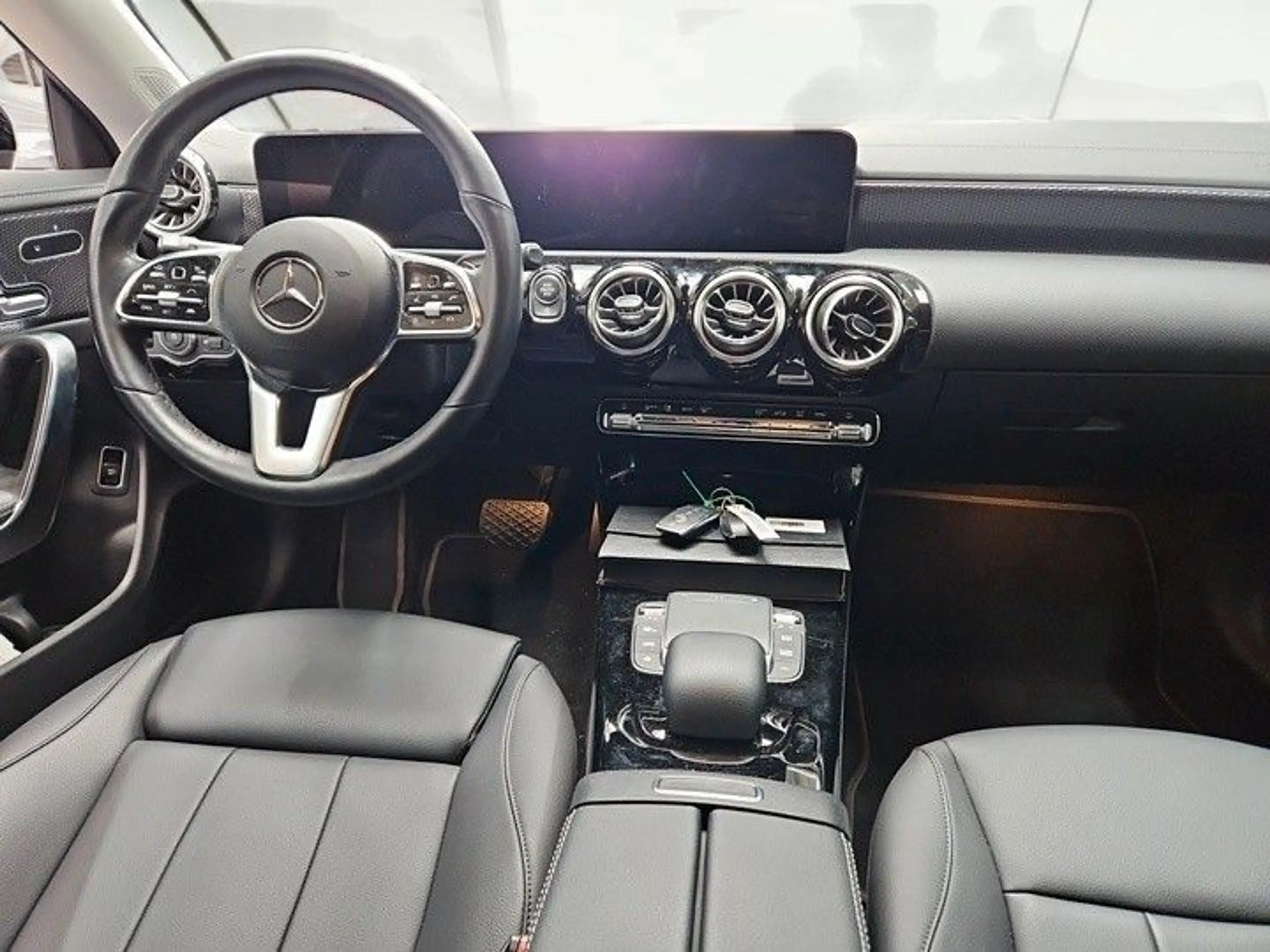 Mercedes-Benz CLA 220 MBEAM*WIDE*LENKR BHZ*ACC — photo 7