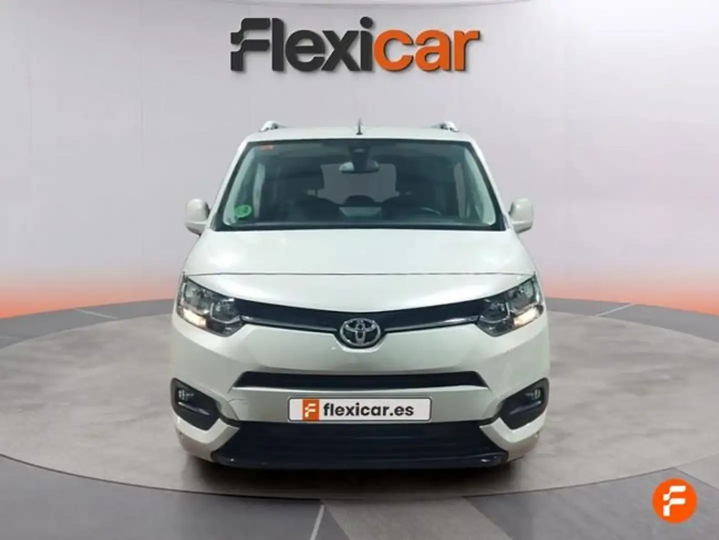 Toyota 1.2 96kW Family Act Auto 7 Plazas L2 Szary - 2