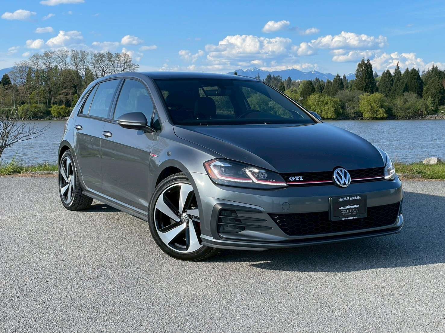 2018 Volkswagen Golf Autobahn 5-door DSG No accident | Brand new tires — снимка 1