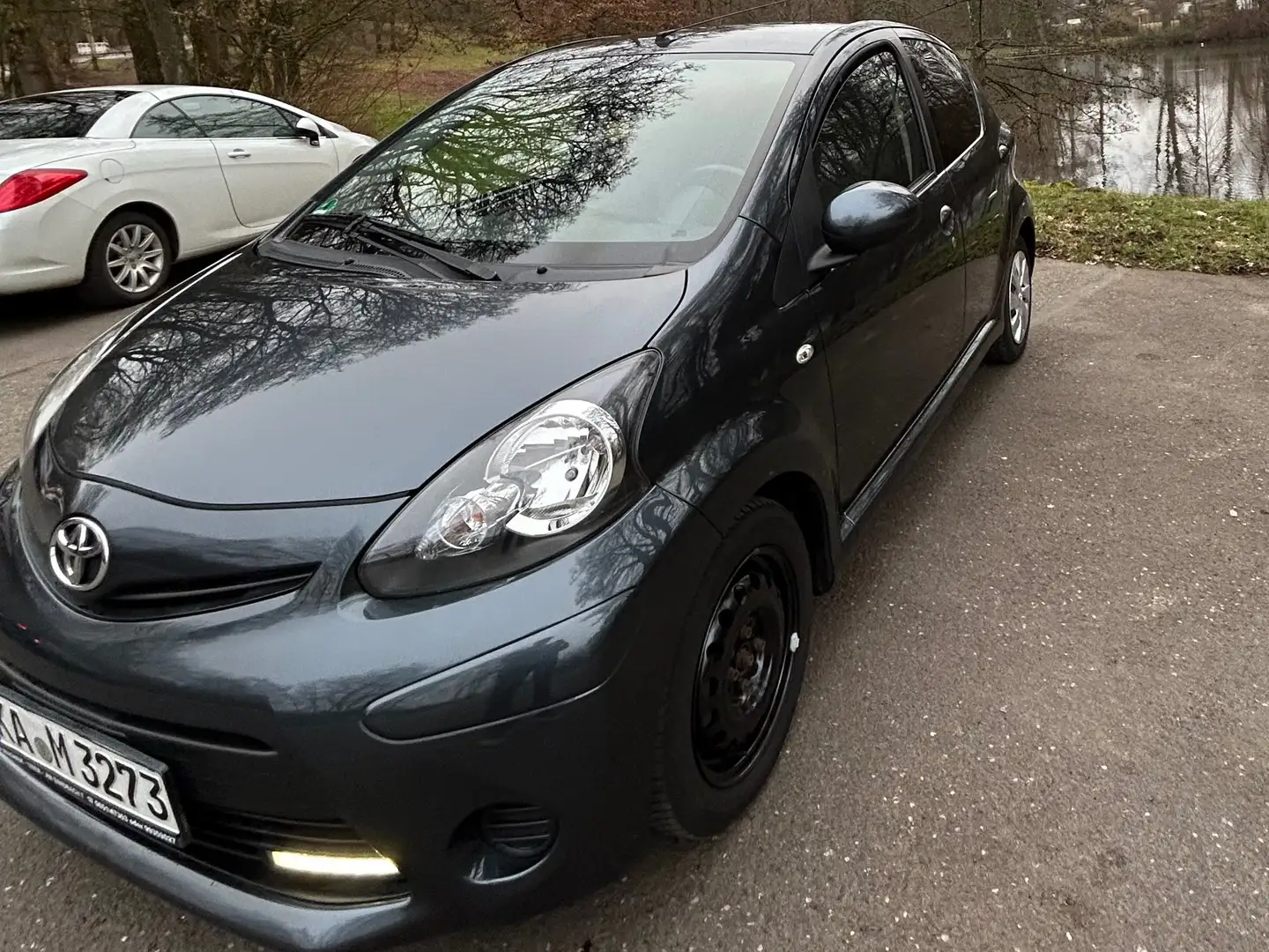 Toyota Aygo Aygo Multi Mode Cool Grau - 2