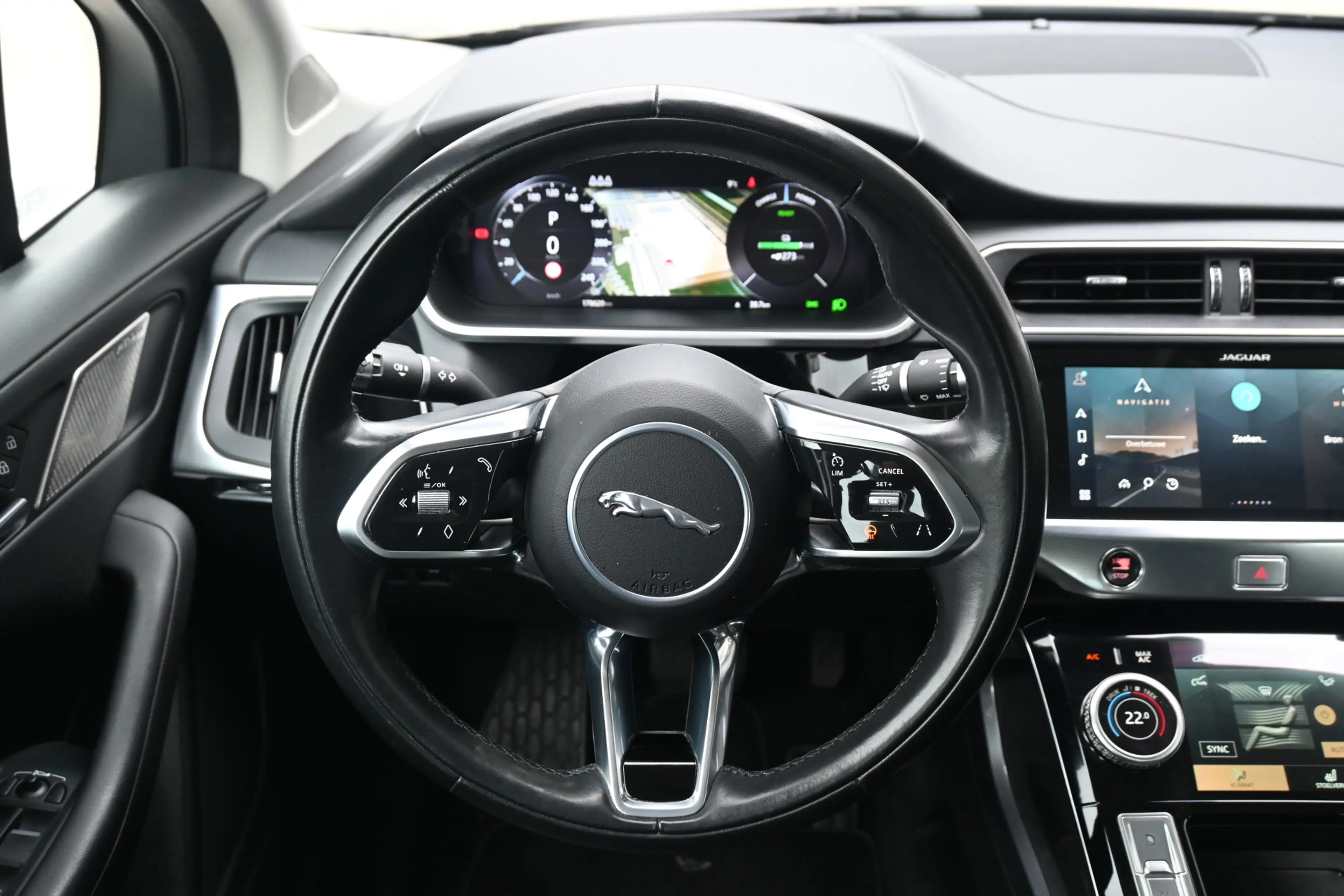 Jaguar I-Pace EV320 S Business Pack 90 kWh — photo 18