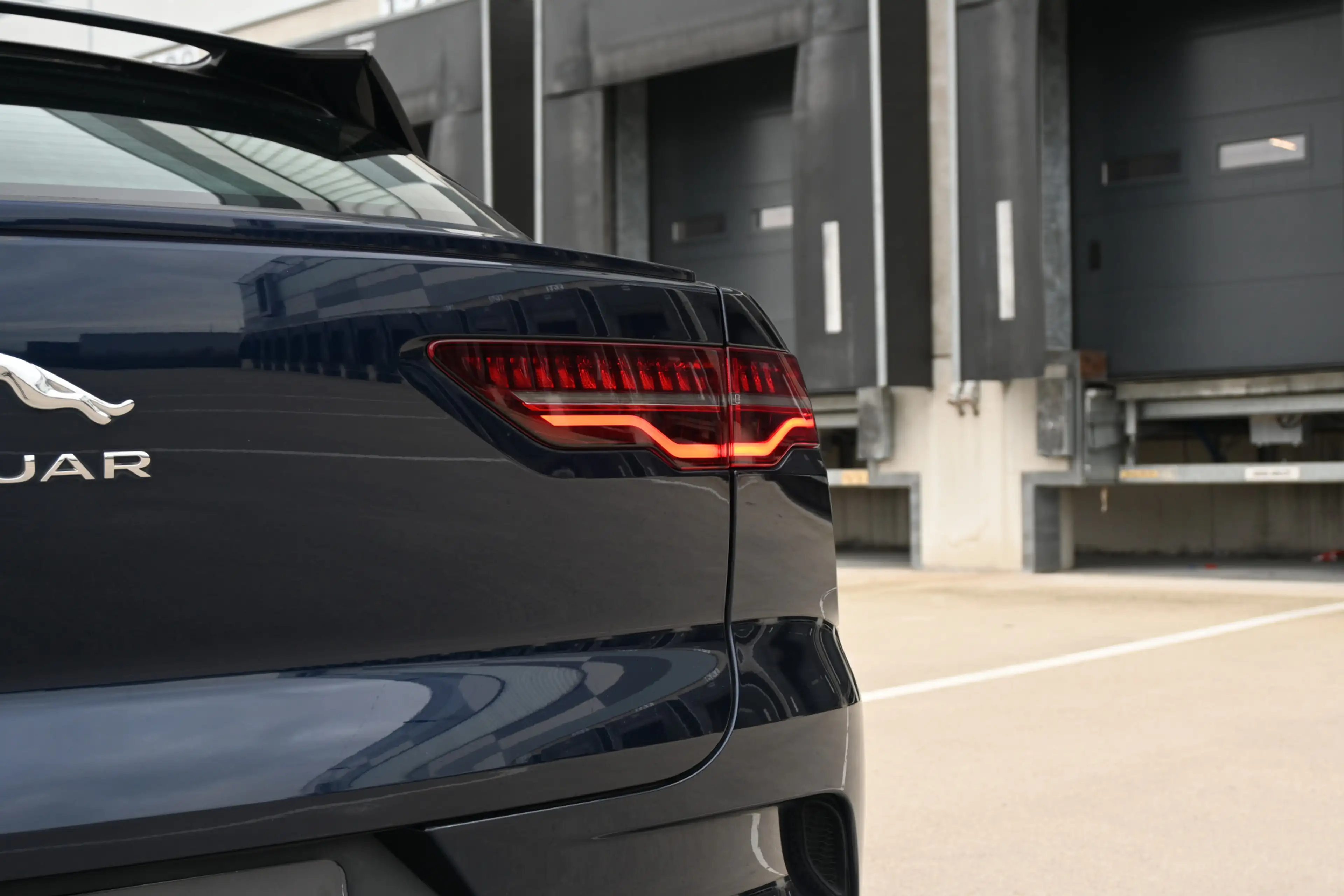 Jaguar I-Pace EV320 S Business Pack 90 kWh — photo 16