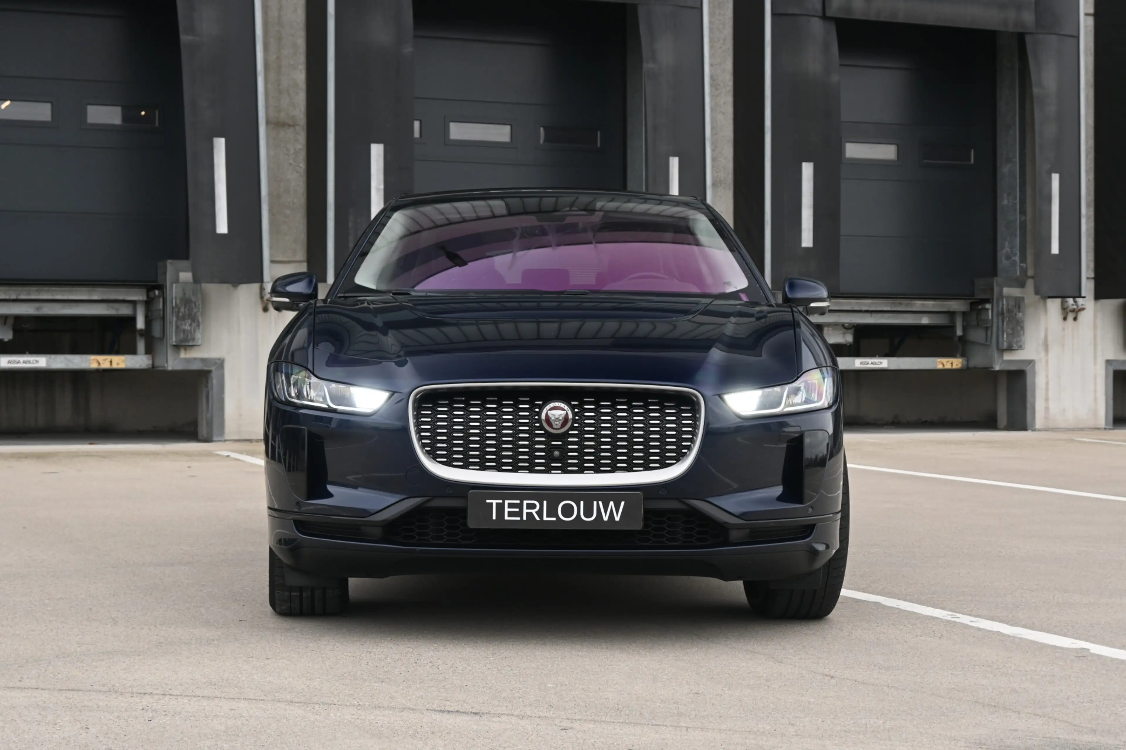 Jaguar I-Pace EV320 S Business Pack 90 kWh — photo 5