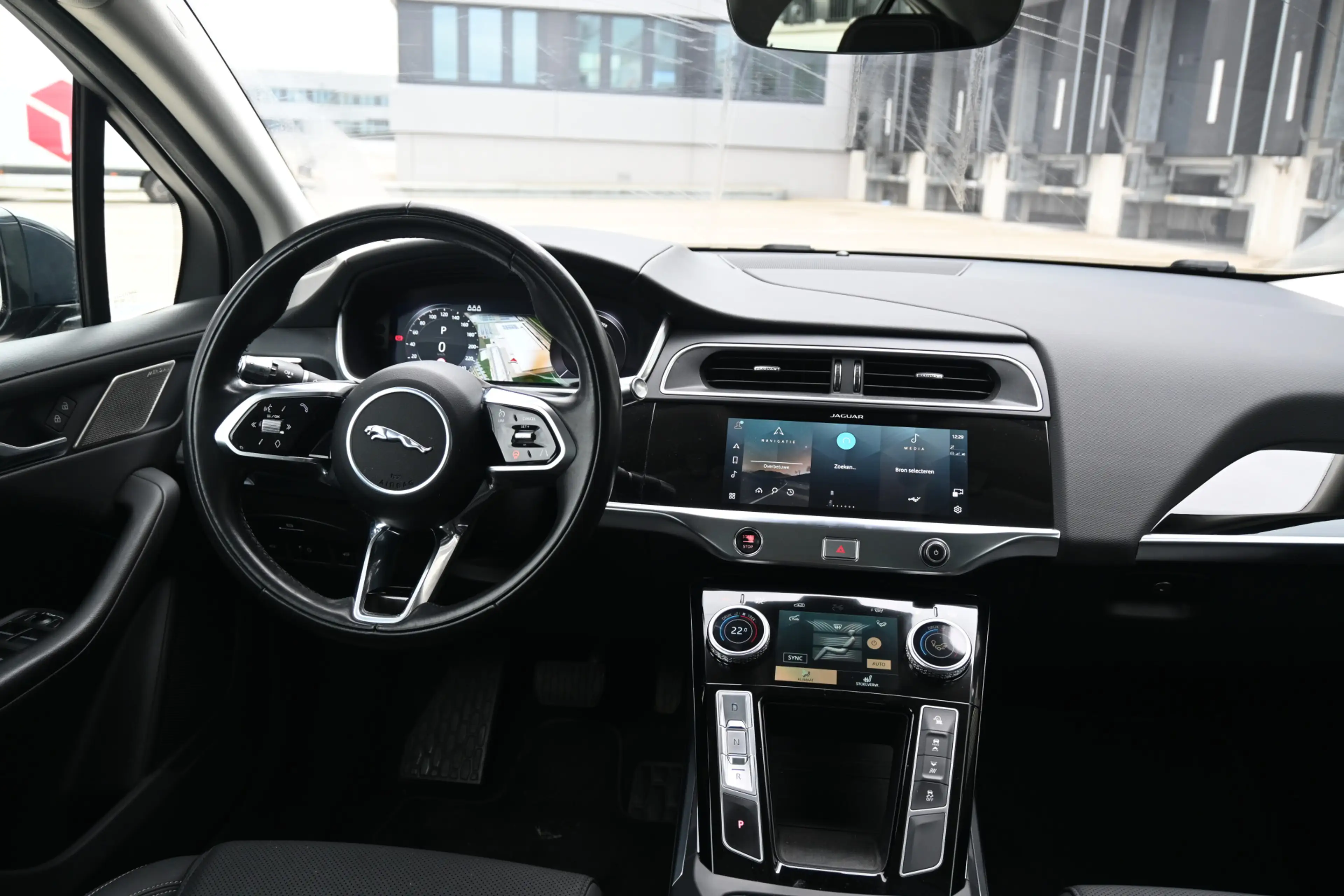 Jaguar I-Pace EV320 S Business Pack 90 kWh — photo 6