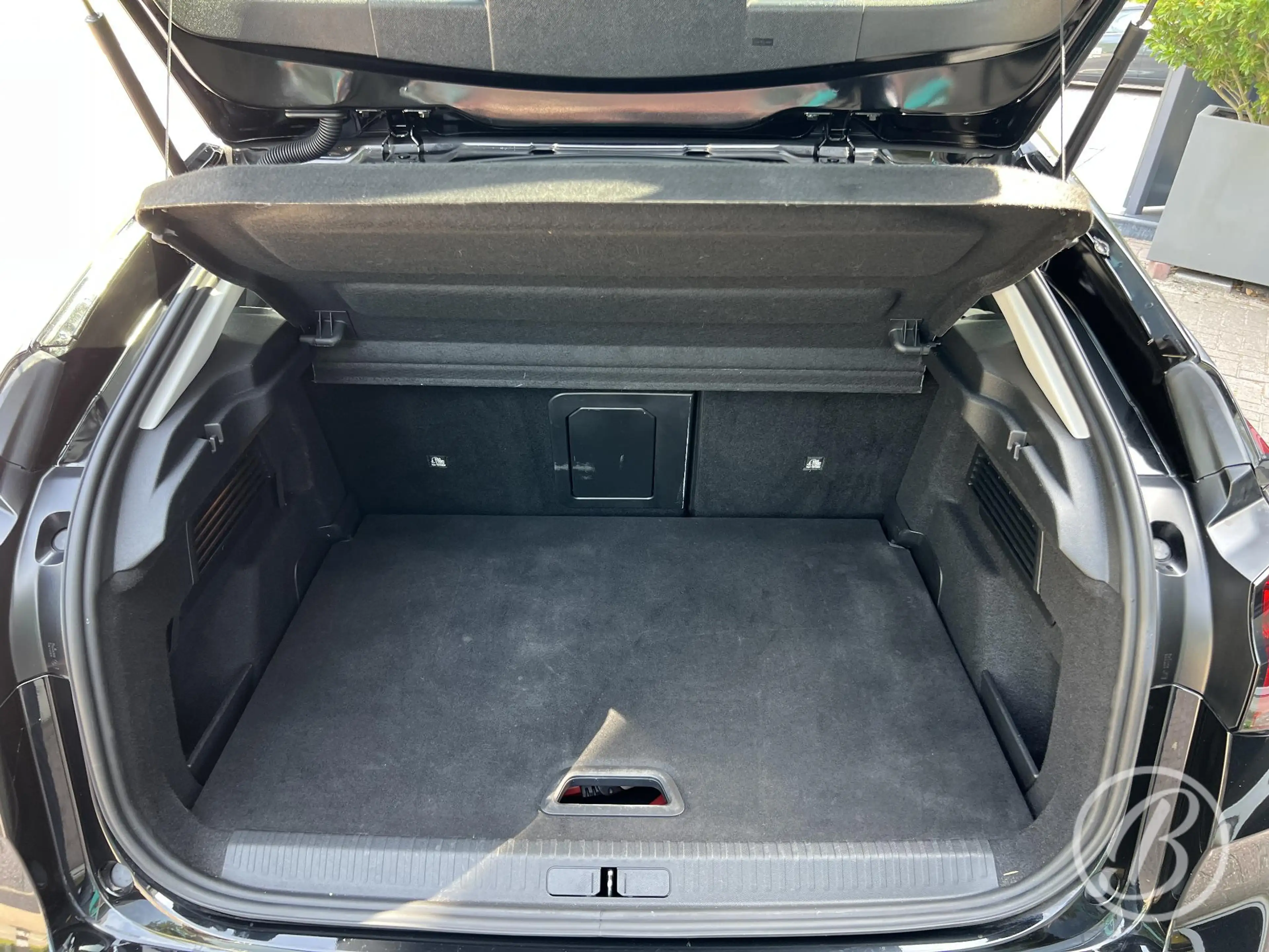 Citroen E-C4 Electric Shine 50 kWh 136 pk Automaat Range tot 320 km Pano — photo 35