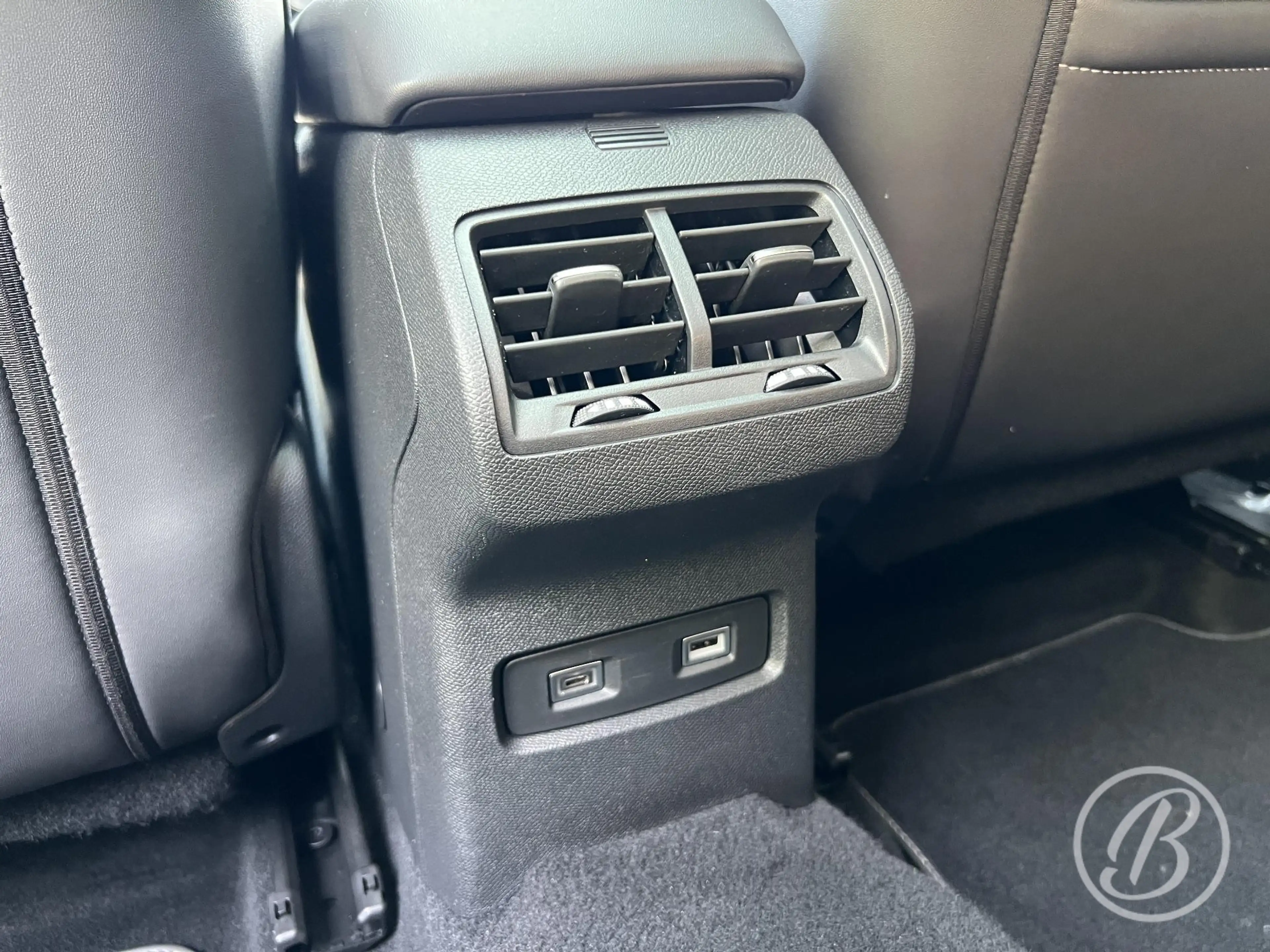 Citroen E-C4 Electric Shine 50 kWh 136 pk Automaat Range tot 320 km Pano — photo 34