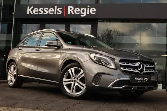 Mercedes-Benz GLA 200 Business LED Sensoren Stoelverwarming Cruise Navi