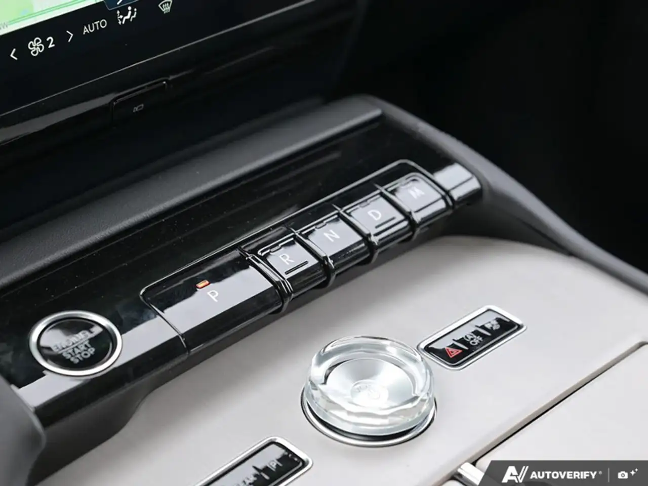Lincoln Navigator снимка Lincoln Navigator