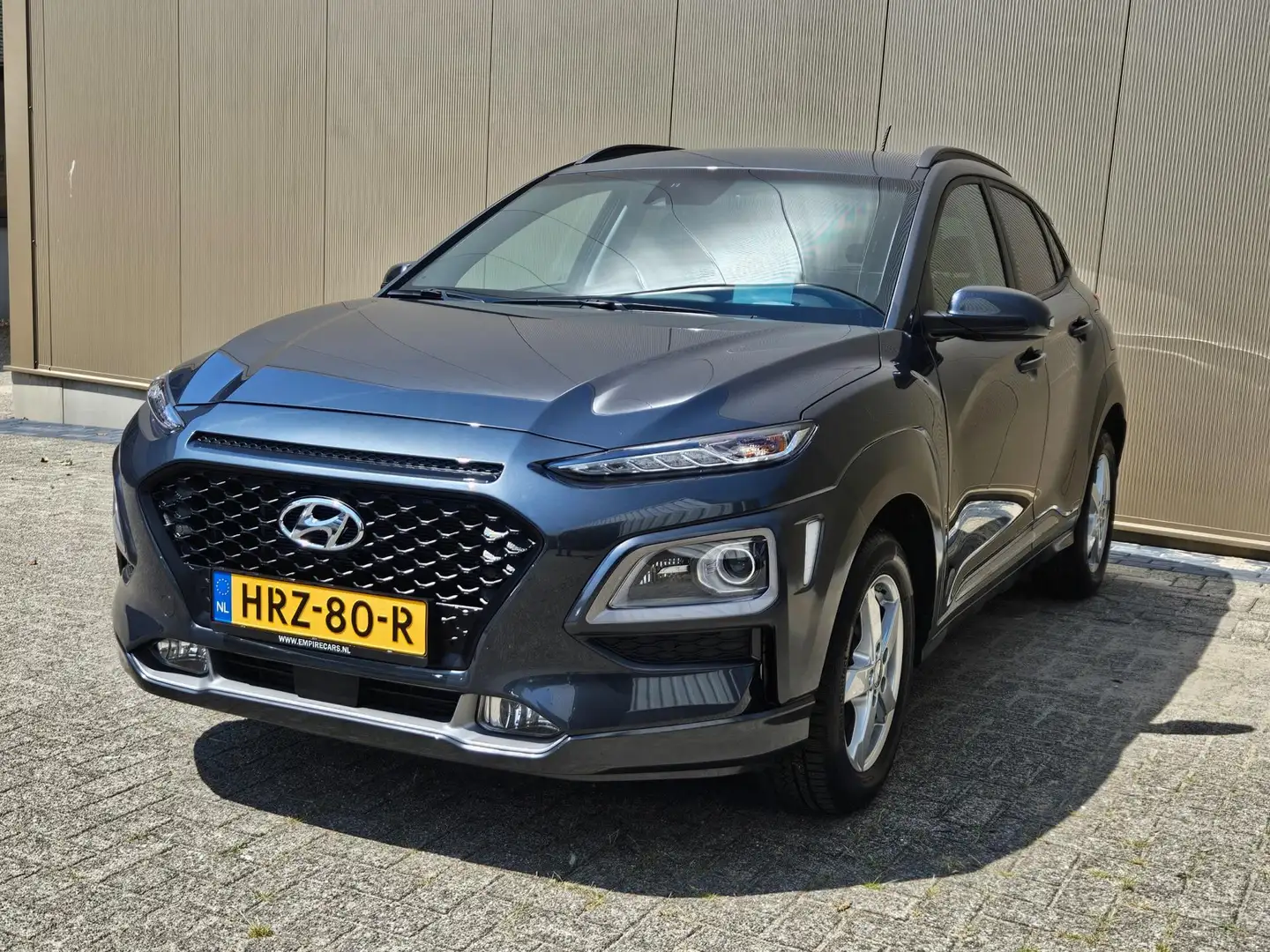 Hyundai KONA 1.0T Premium l 2018 l incl 1 Jaar Garantie Autotru Grijs - 2