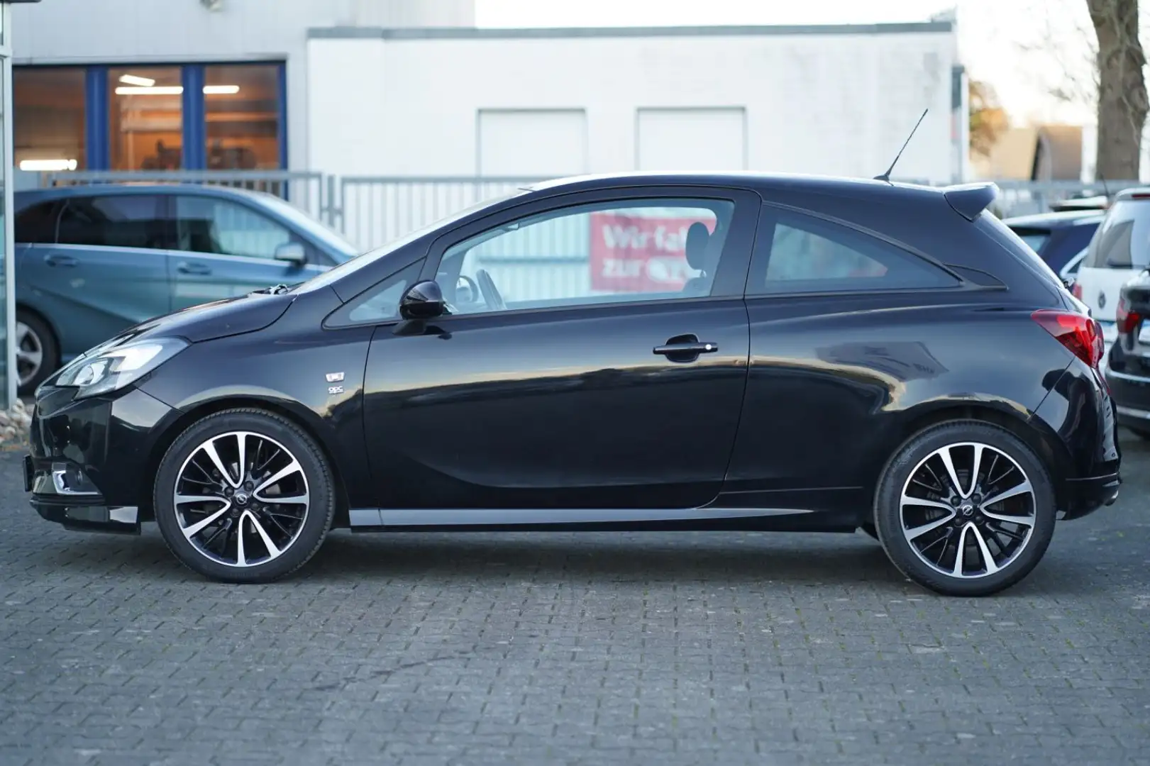 Opel Corsa E Color Edition OPC Line Navi CarPlay 17" Schwarz - 2