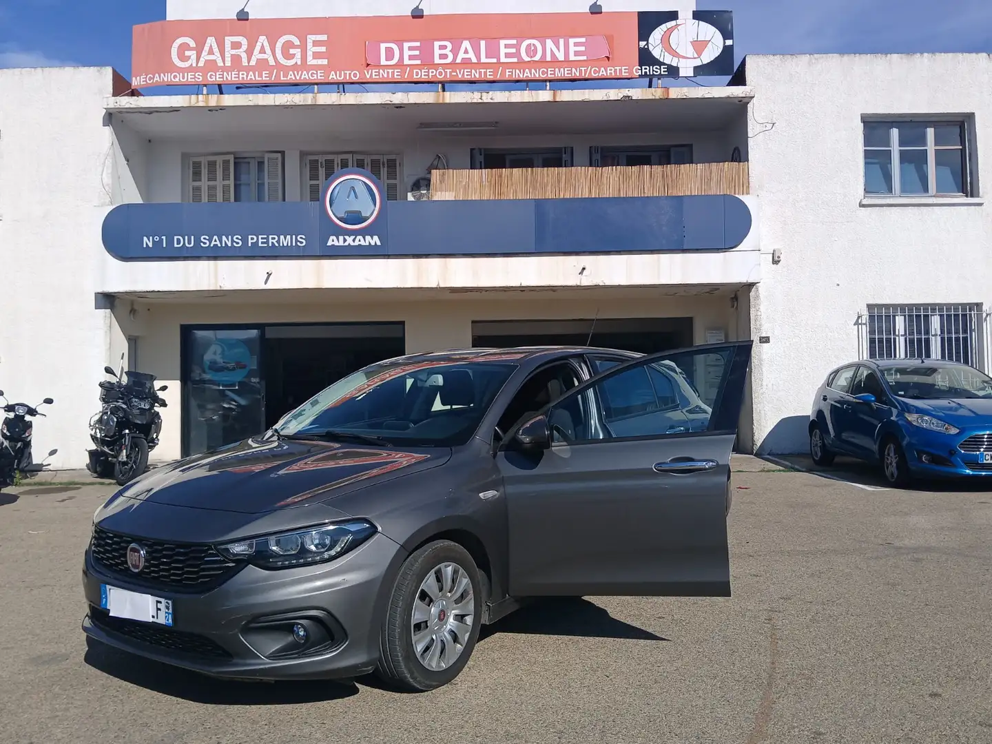 Fiat Tipo Easy Gris - 1