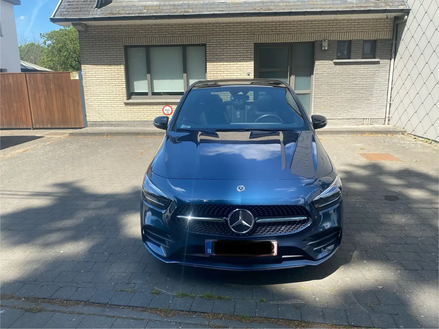 Mercedes-Benz B 180 B 180 AMG Line - 1