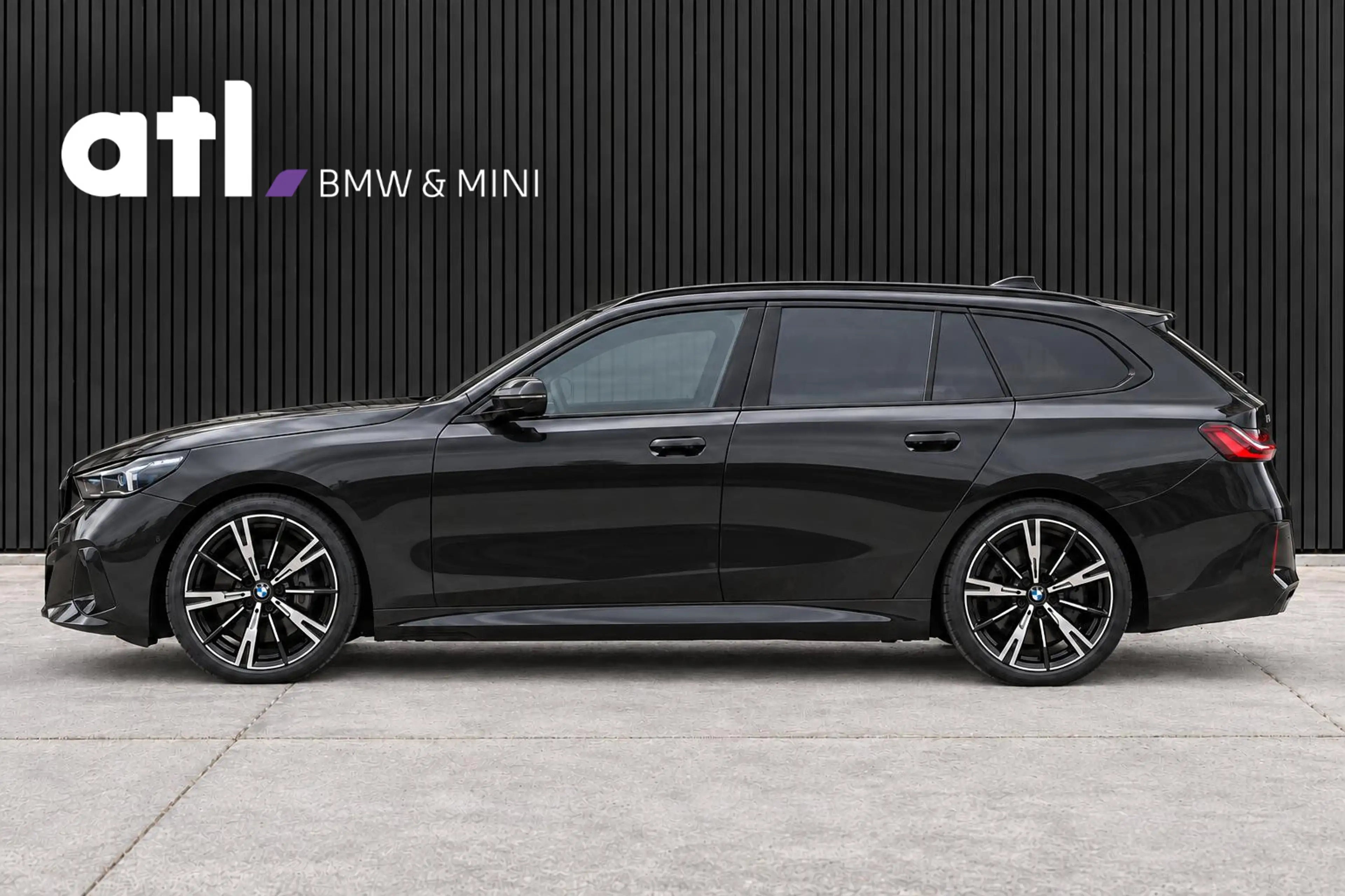 BMW 520 5-serie Touring 520i M-Sport | Pano | H&K | HUD | — photo 2