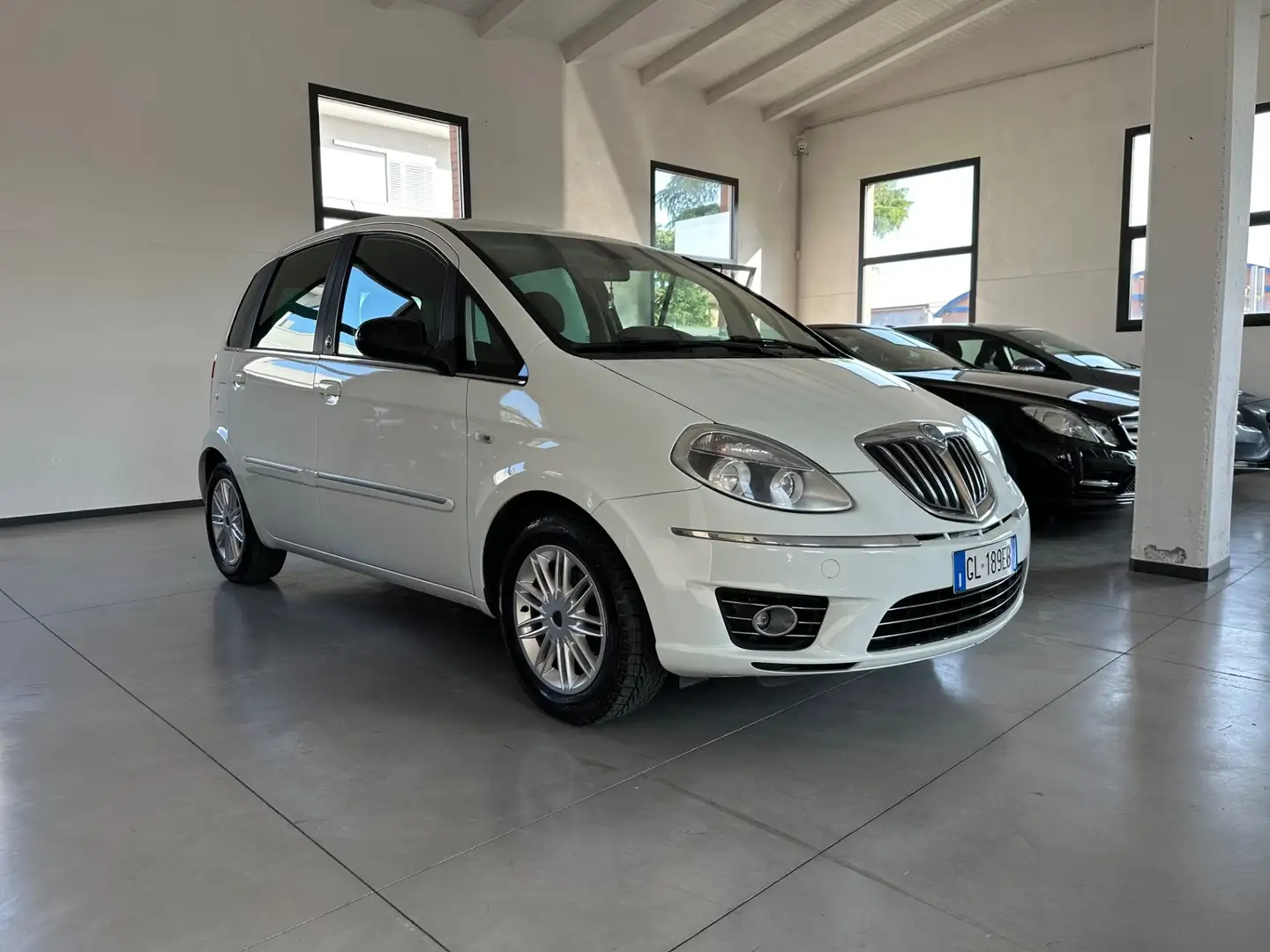 Lancia MUSA 1.4 8V Ecochic (GPL) Diva Bianco - 2