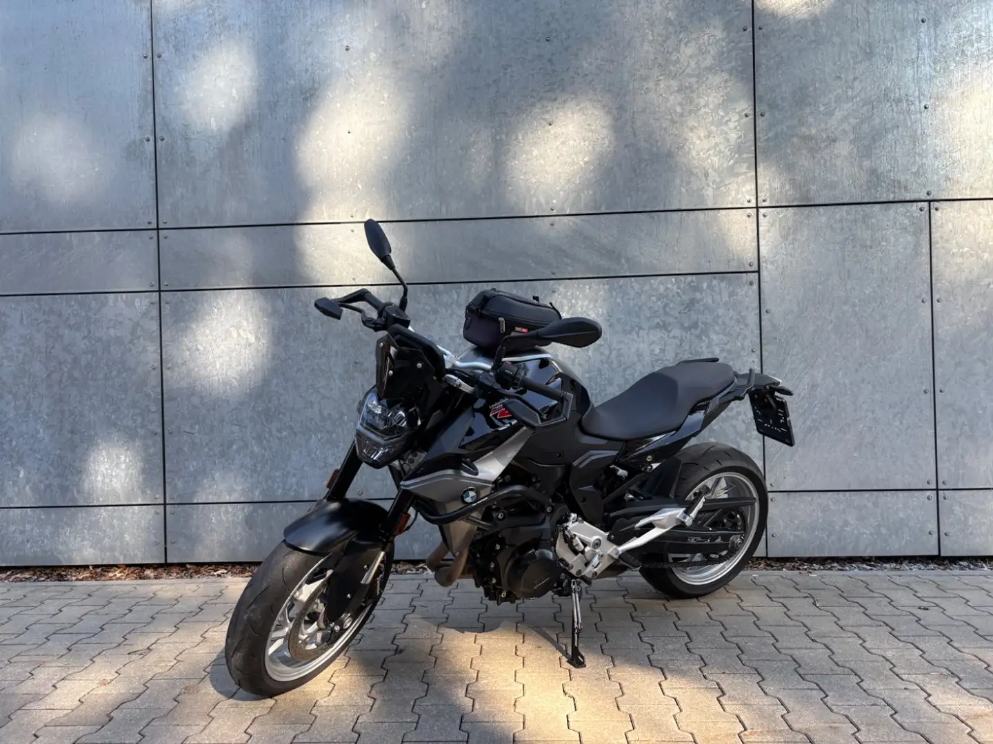 BMW F 900 R Чорний - 2