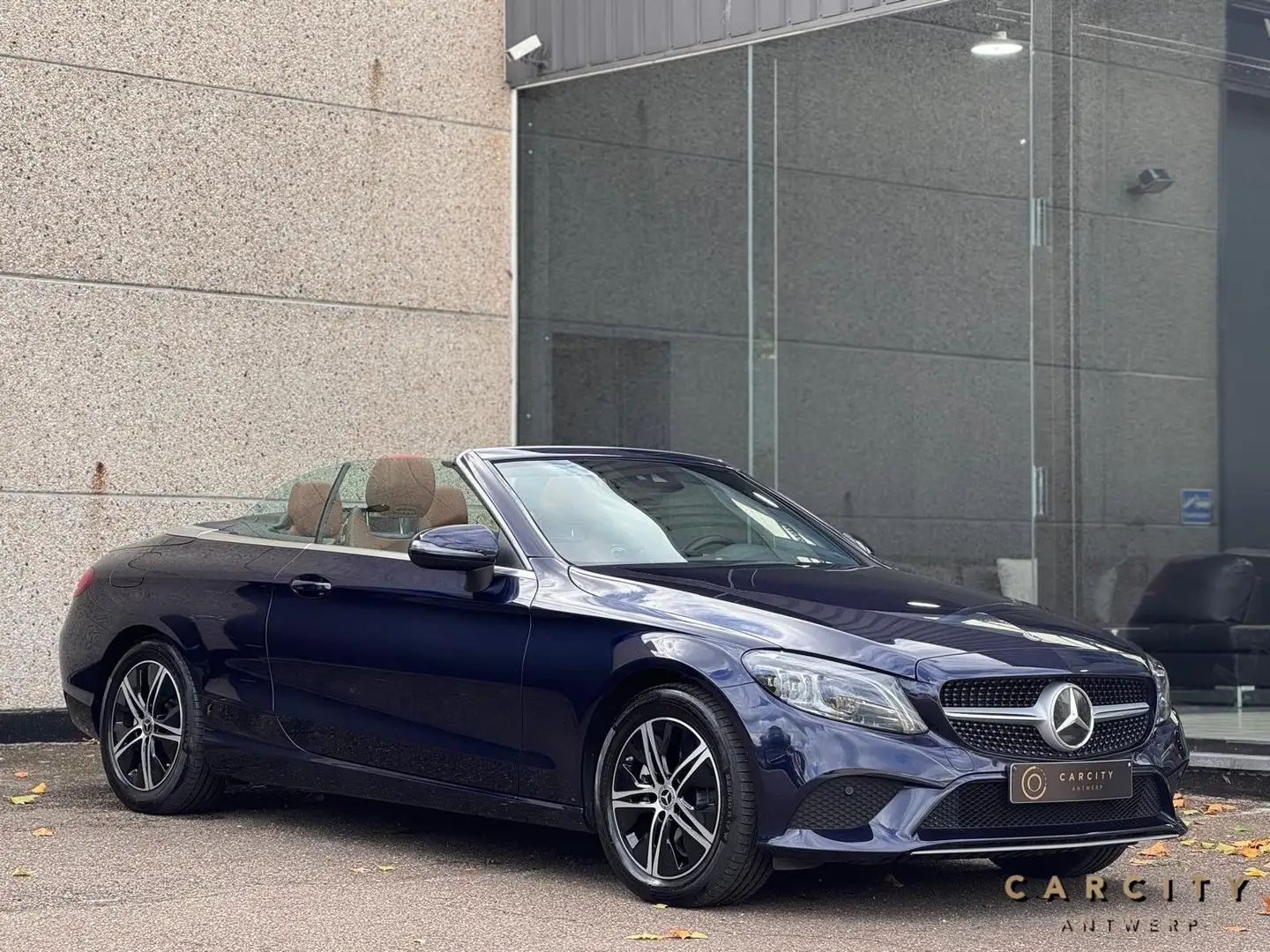 Mercedes-Benz C 200 C 200 Cabrio 2020 | CAMERA | VOLLEDER BRUIN | Blauw - 1