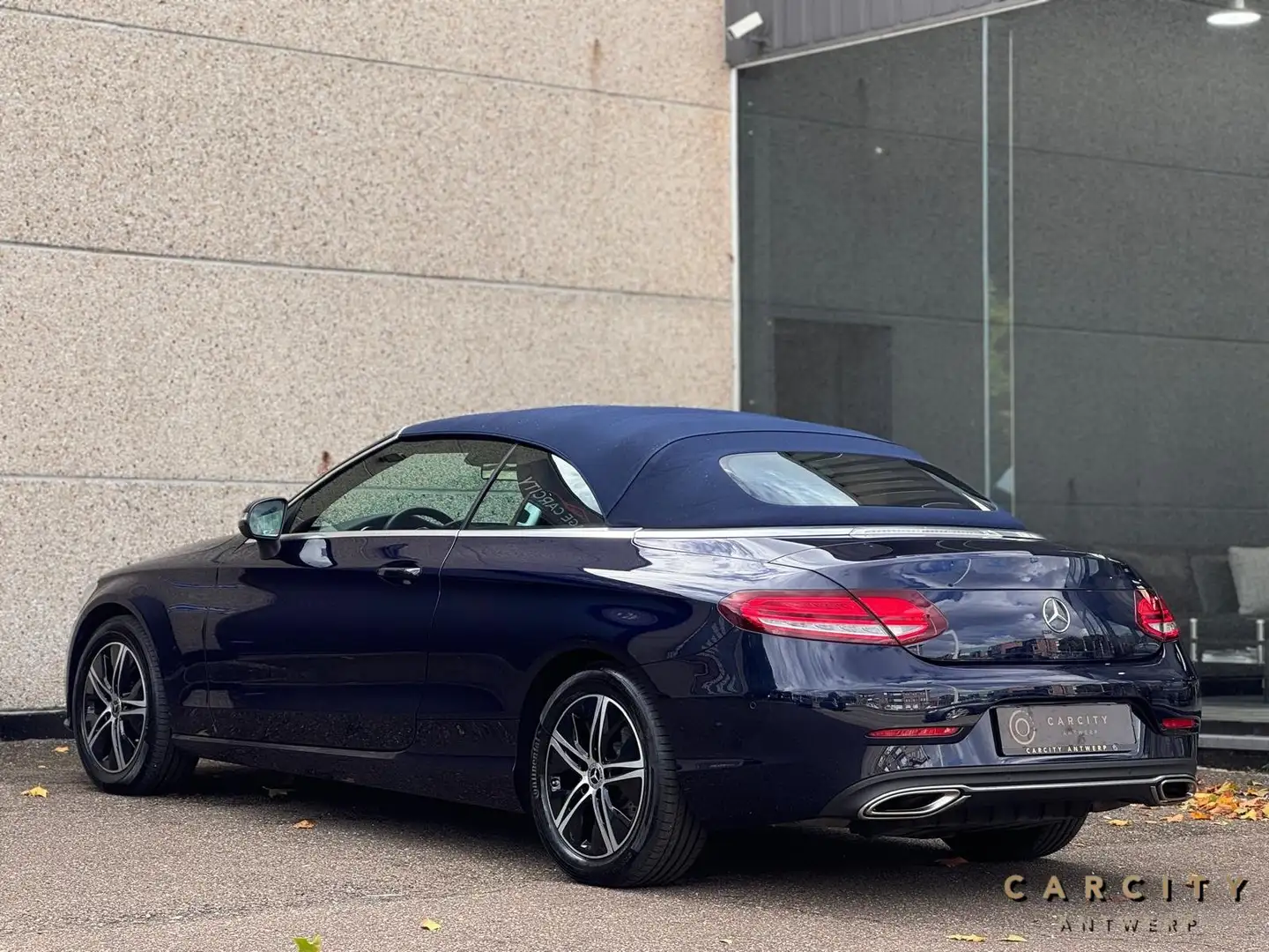 Mercedes-Benz C 200 C 200 Cabrio 2020 | CAMERA | VOLLEDER BRUIN | Blauw - 2
