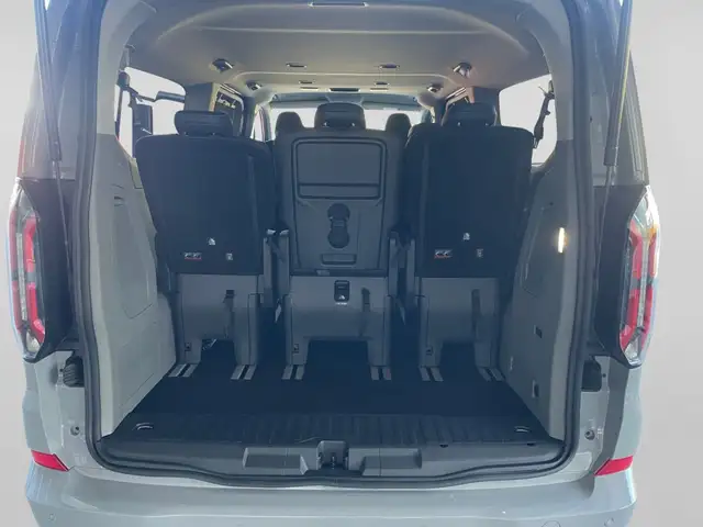 Ford Tourneo Custom view 7