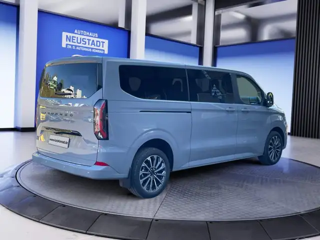 Ford Tourneo Custom view 5