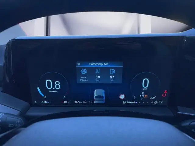 Ford Tourneo Custom view 12