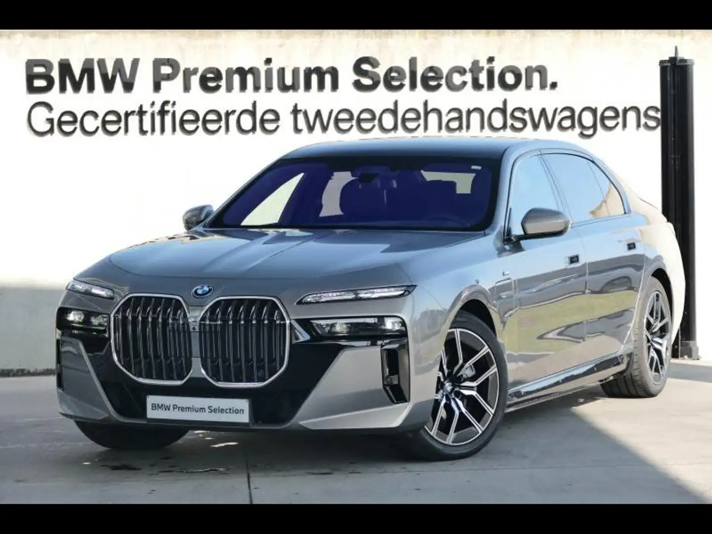 BMW 750 xDrive M Sport Szürke - 1