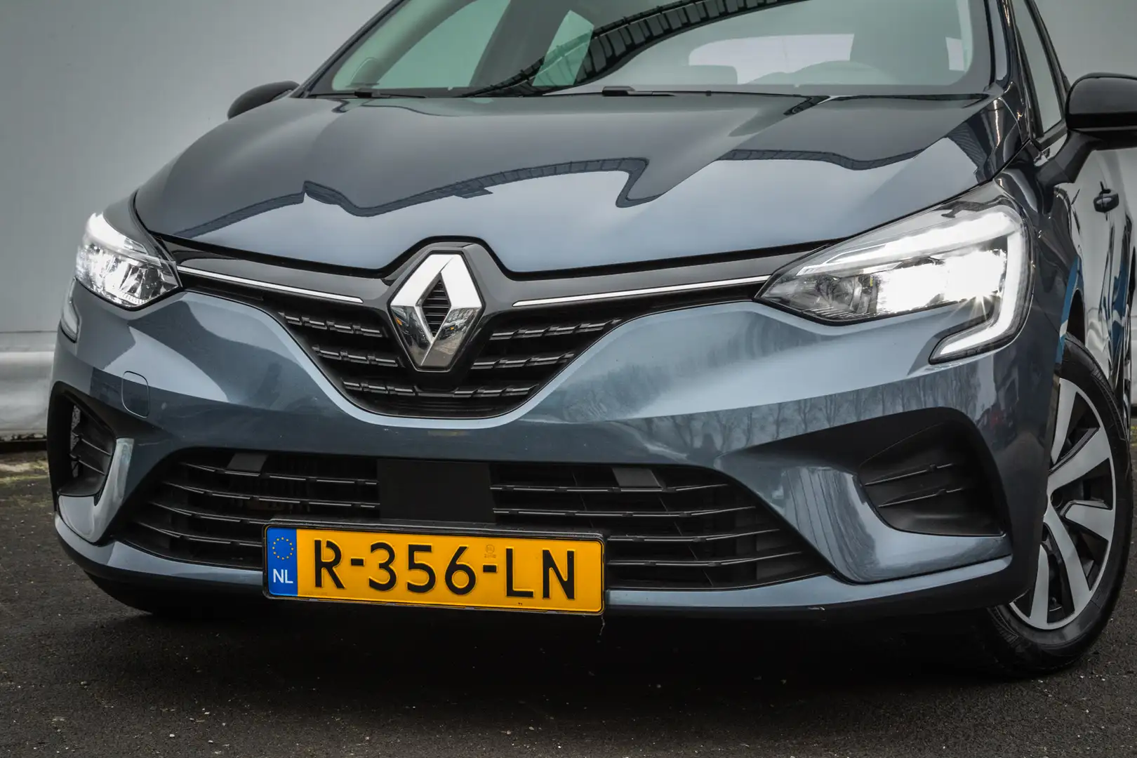 Renault Clio 1.0 TCe 90 Equilibre Full map navigatie/ LED/ Carp Grigio - 2