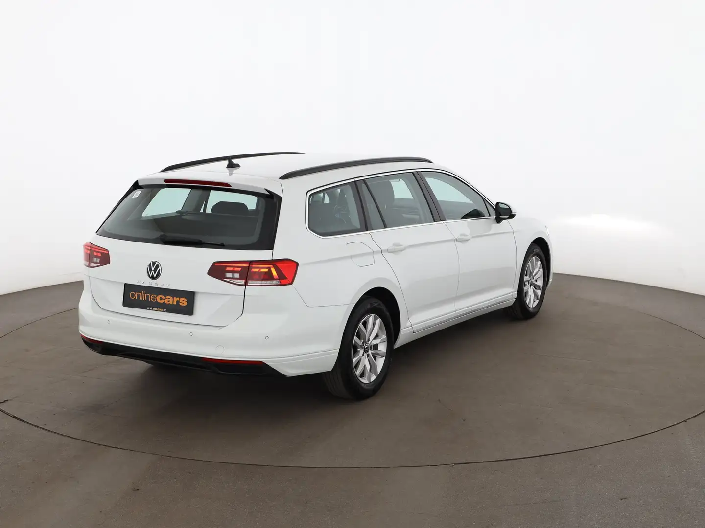 Volkswagen Passat Variant 2.0 TDI Business Aut LED RADAR NAV Weiß - 2