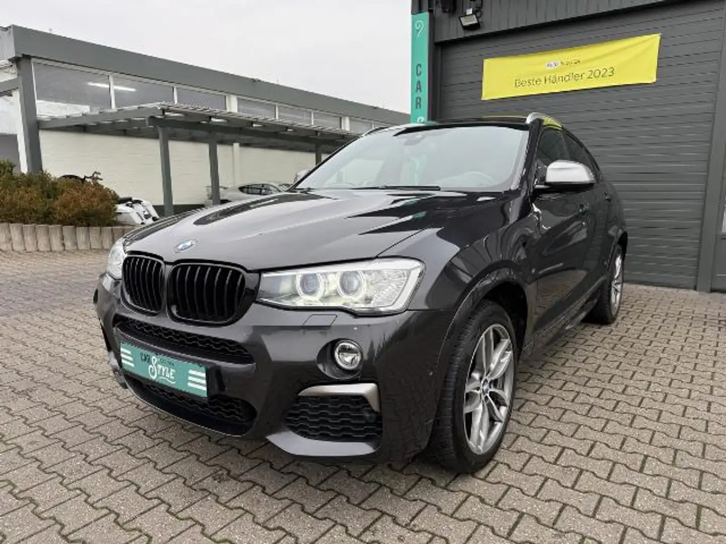 BMW X4 M i Navi prof. Head Up SHD R.Cam AHK HiFi Grau - 1
