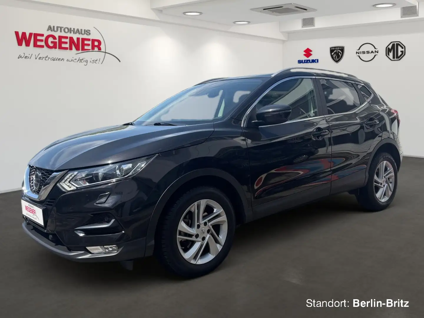 Nissan Qashqai QASHQAI 1.3 AT ACENTA / KAMERA / ALU / PANO Zwart - 1