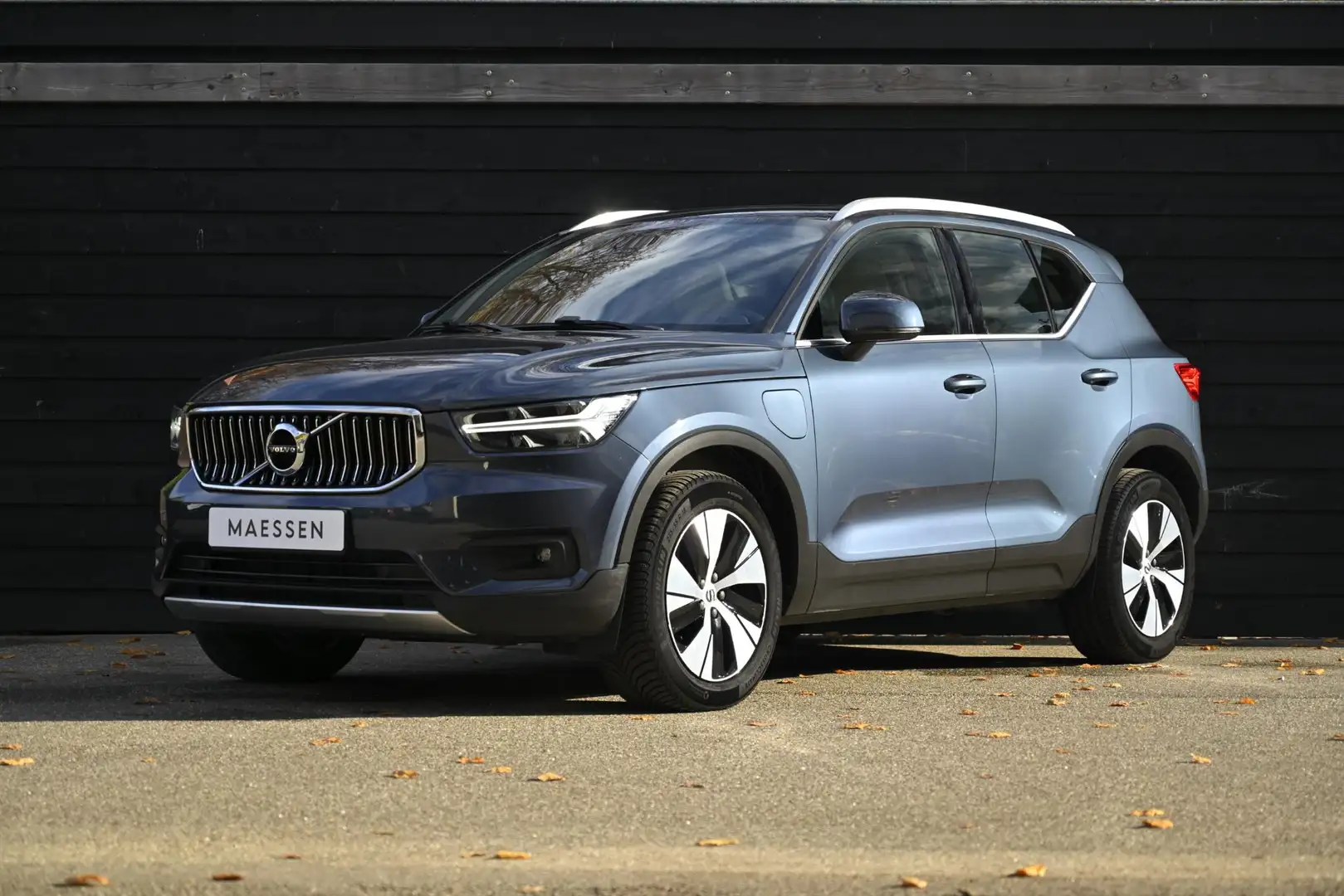 Volvo XC40 1.5 T5 Recharge Inscription Expression Panorama - Blu/Azzurro - 1