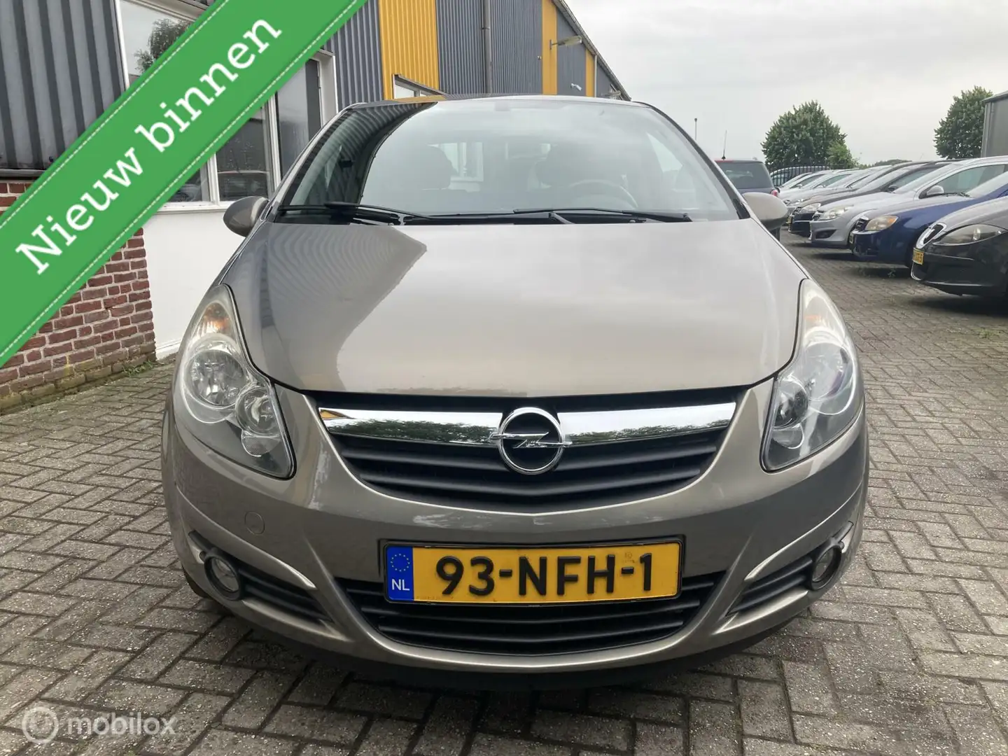Opel Corsa 1.4-16V ZEER NETJES! Bruin - 2