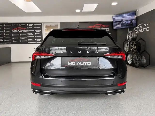 Skoda Octavia view 6