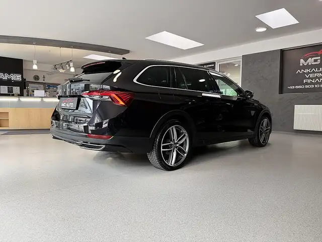 Skoda Octavia view 7