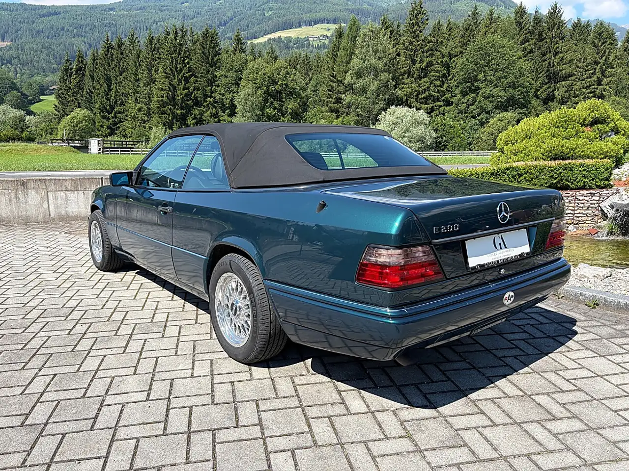 Mercedes-Benz E 200 Cabriolet W124 A124 / Turmalingrün-Metallic / V..., foto 12