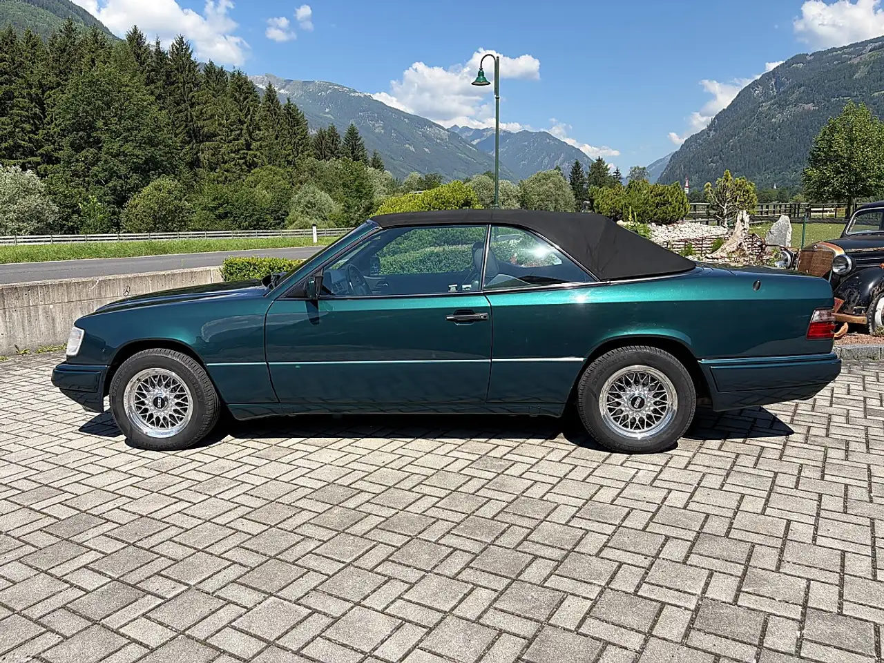 Mercedes-Benz E 200 Cabriolet W124 A124 / Turmalingrün-Metallic / V..., foto 11
