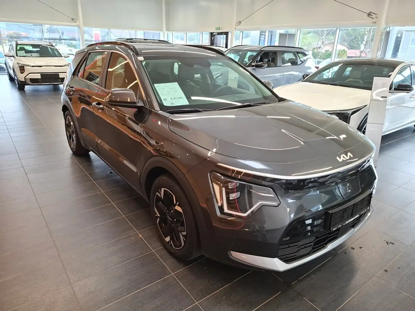 Kia e-Niro Niro EV Long Range 64kWh Silber Aut. Schwarz - 2