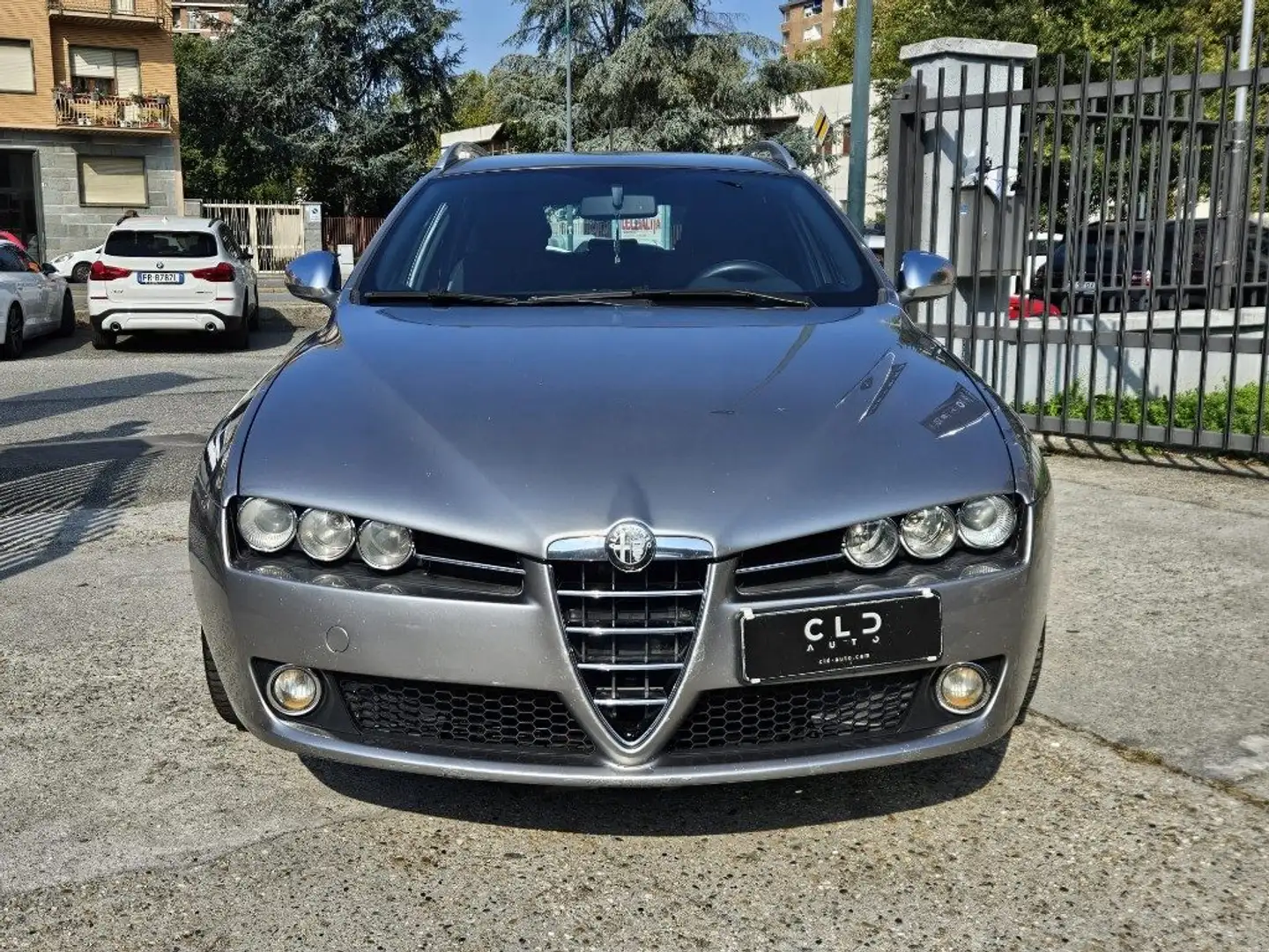 Alfa Romeo 159 2.0 JTDm 136 CV Sportwagon GANCIO TRAINO Grau - 2