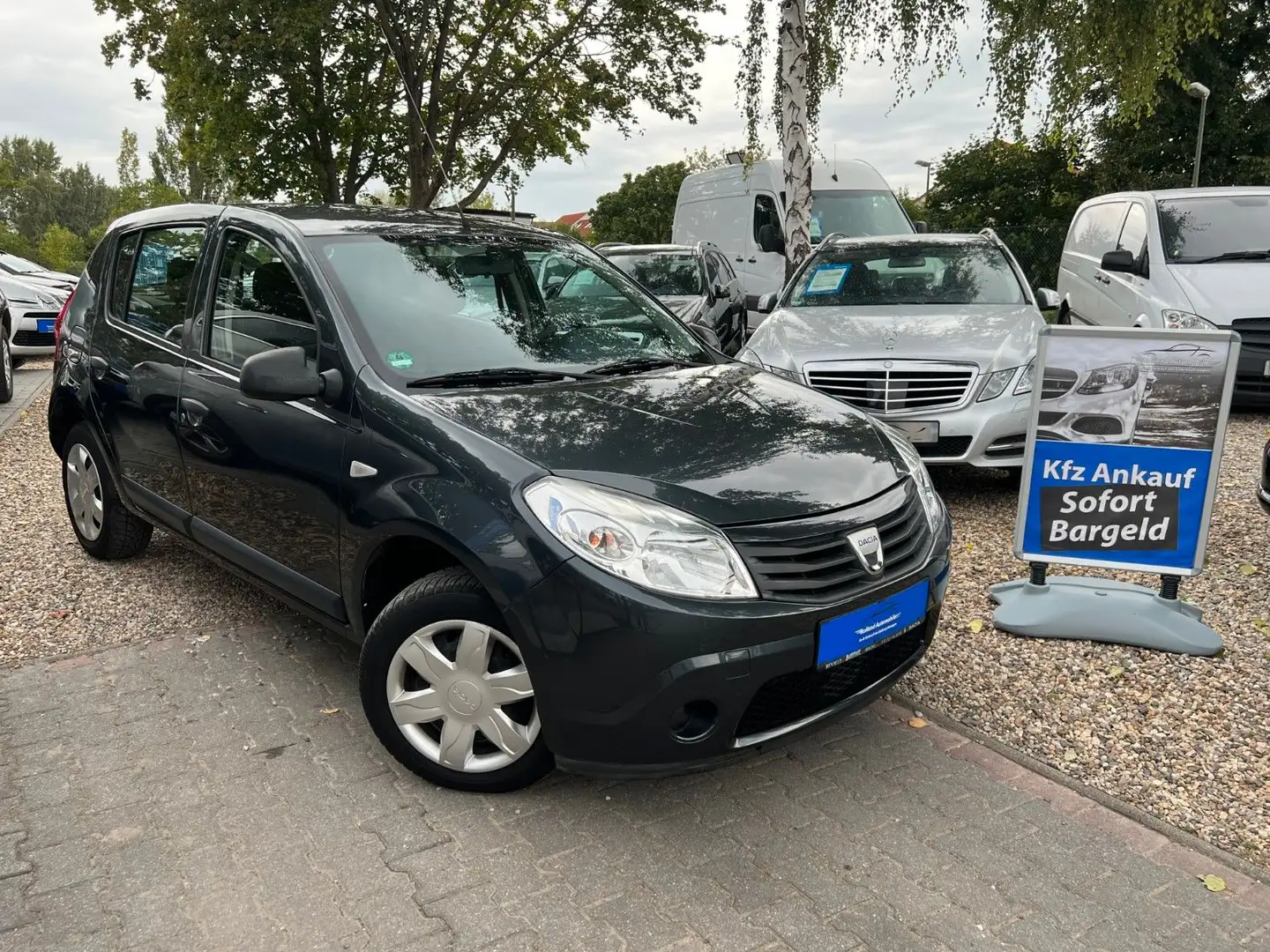 Dacia Sandero Ambiance*1.HD*ZV*68.TKM*TÜV NEU Gris - 1
