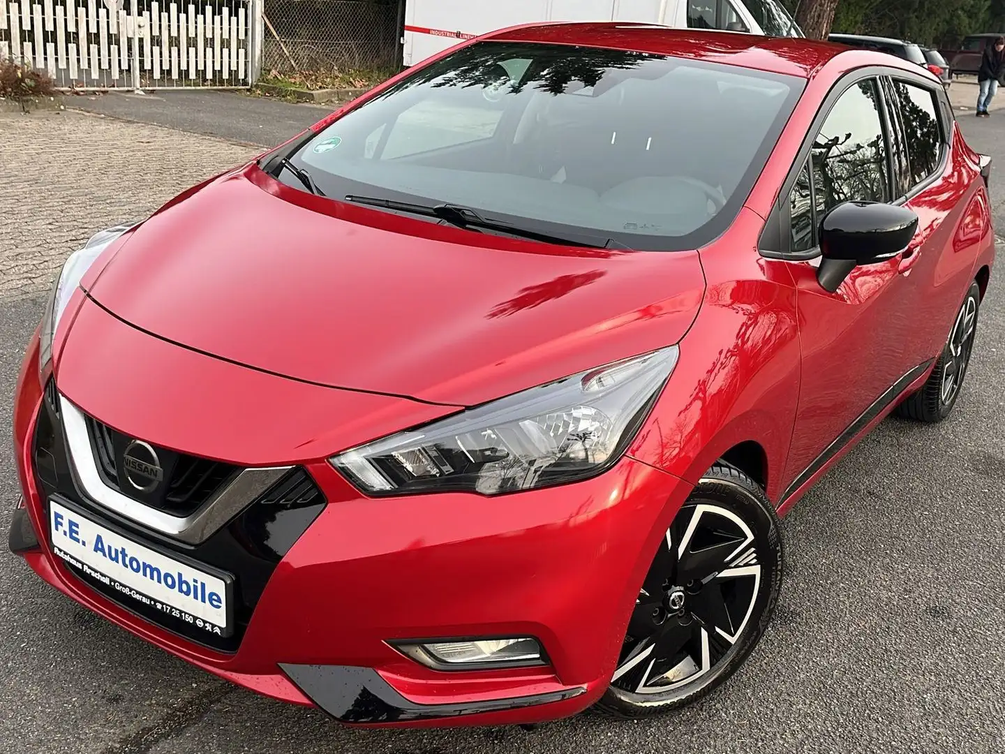 Nissan Micra N-Design Rouge - 1